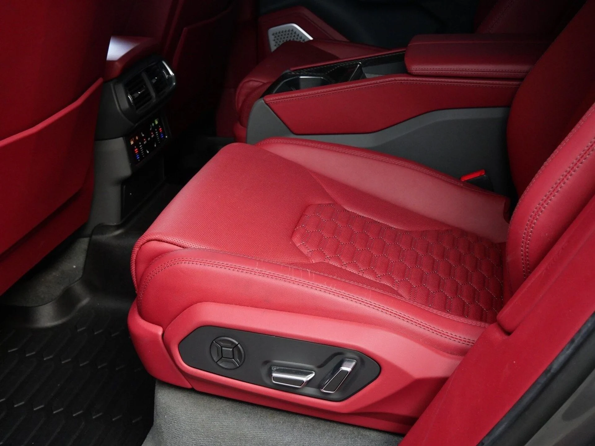 mph020_698175357_0ca5d9afd9a6053fd0d6437bb5c1cd84x_7600958572