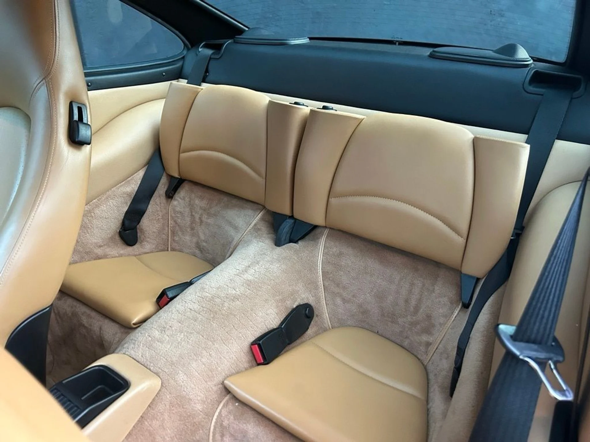 mph020_69984221_93101c94f9e15fb677f4361f7840f394x_1165da3b19