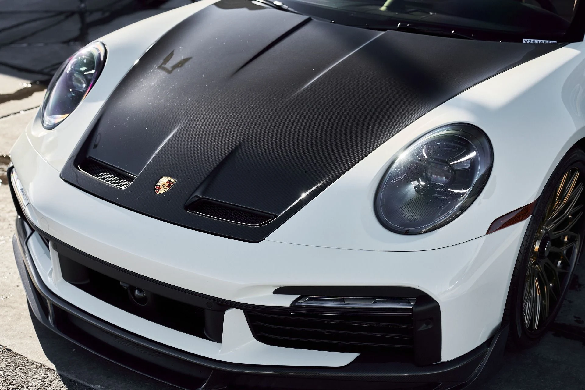 mph020_69987842_Used_2023_Porsche_911_Turbo_S_1764903148_6e907f4614