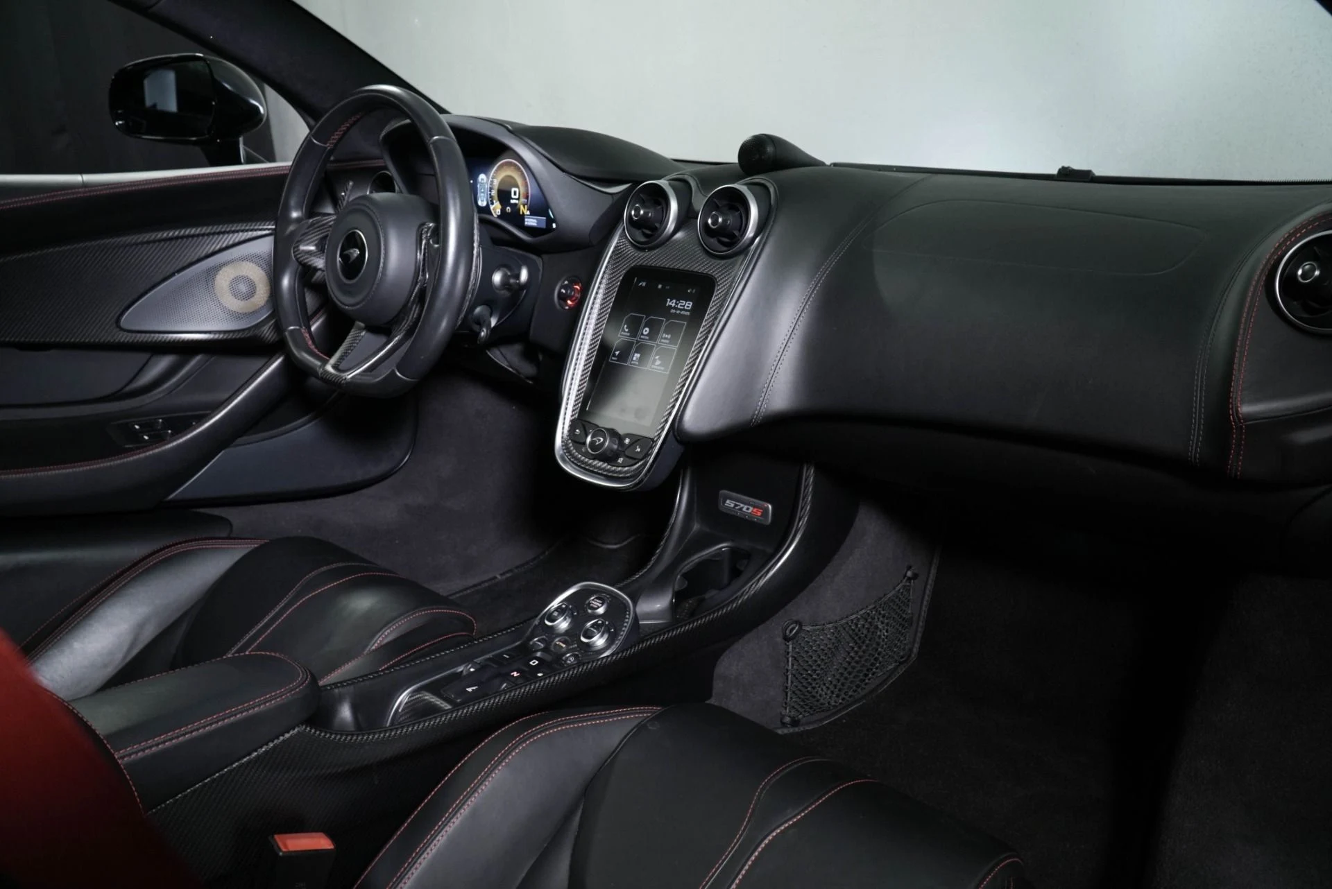 mph020_702375335_Used_2019_Mc_Laren_570_S_1765307043_1903c7acda