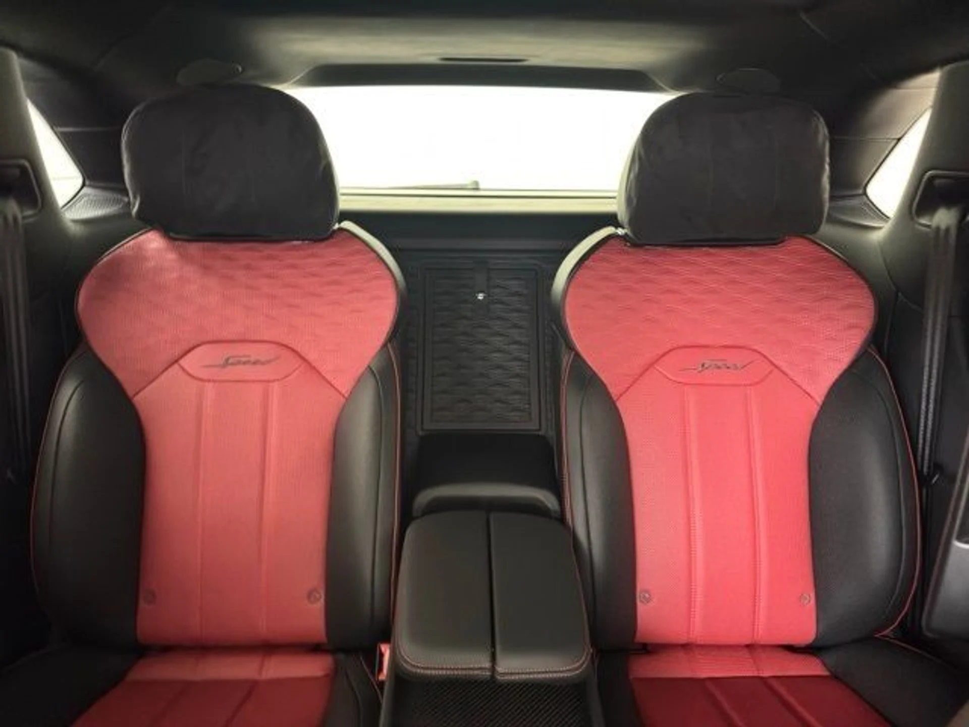 mph020_706049500_njhjrr0l57rblt41cwksuwqaoyxb_8d29cb2302