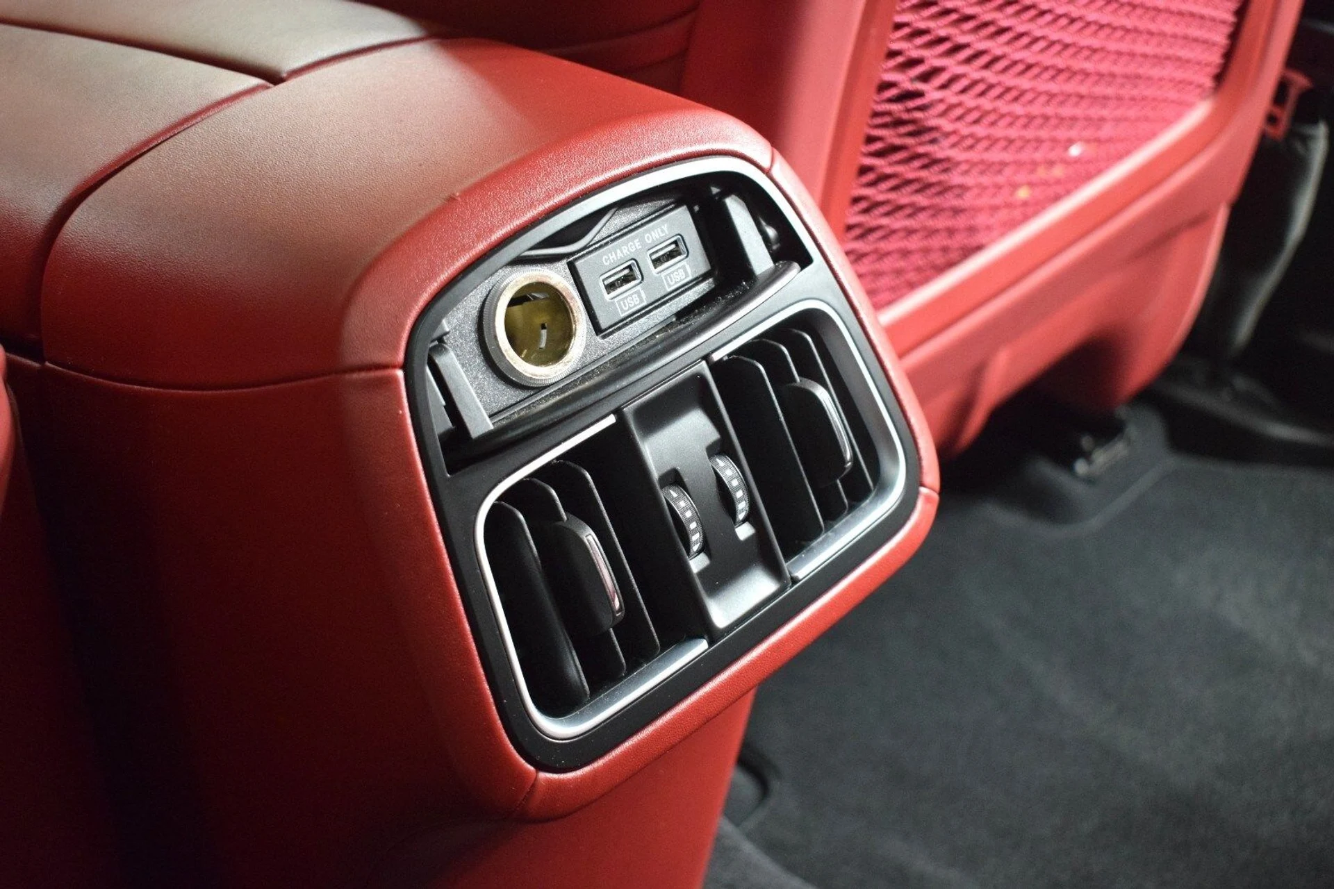 mph020_70984462_75a0583e0addcc46fddad8727470a0d5x_586c4cfda7