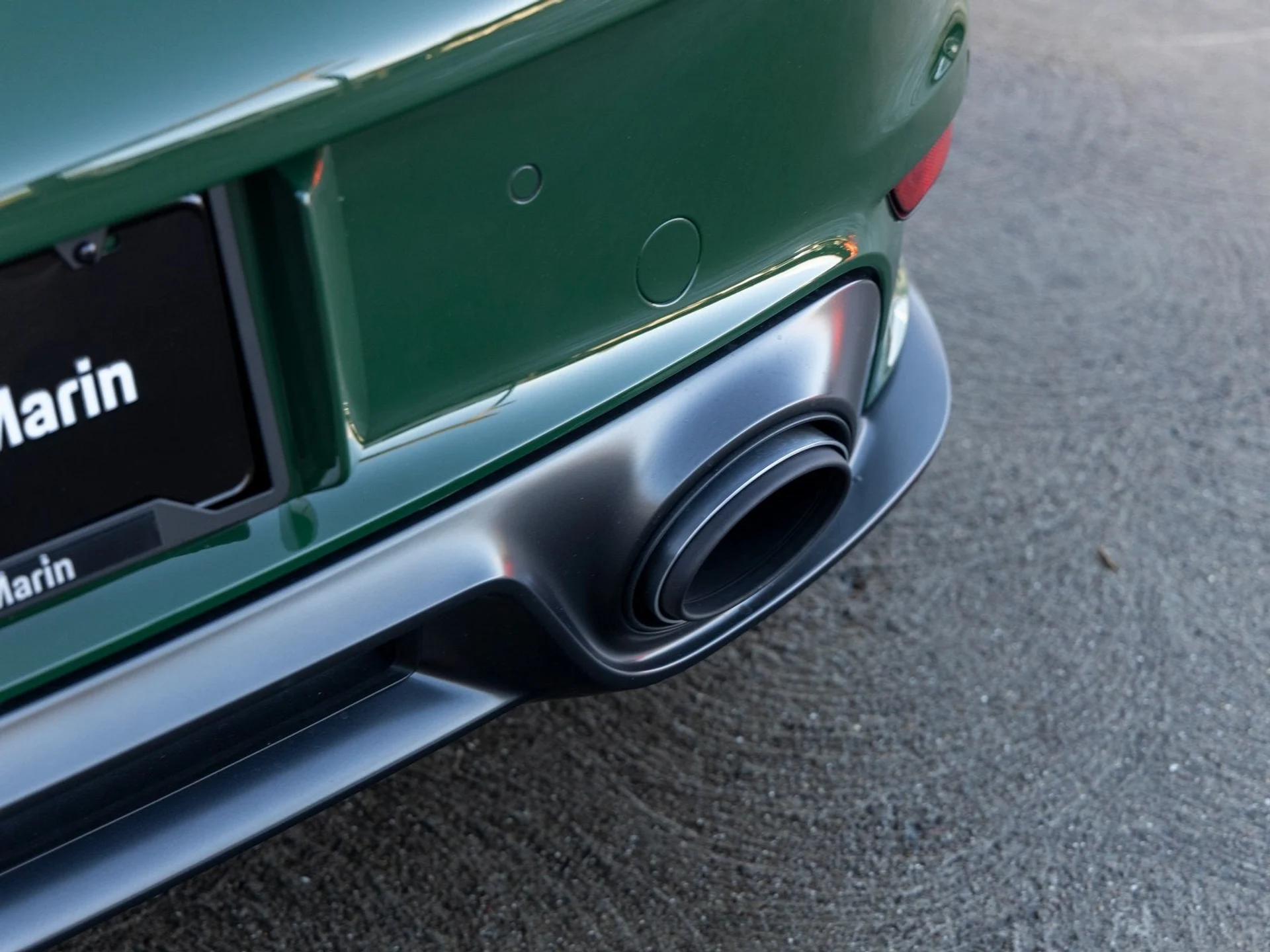 mph020_710678339_21_9de0d05c9f