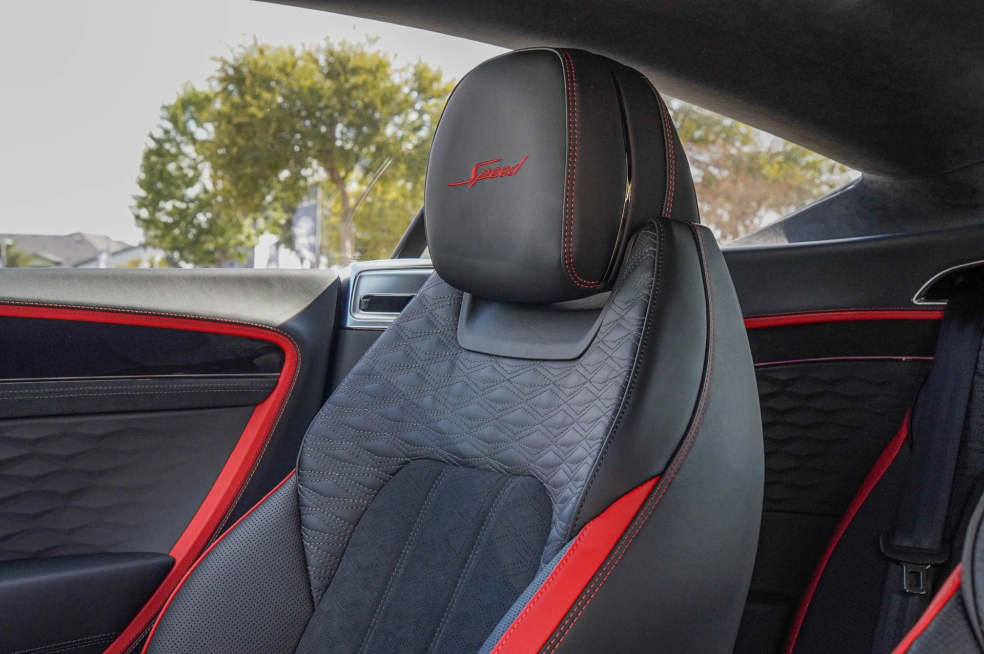 mph020_718596064_Hi_Tech_Luxury_Imports_LLC_SCBCR_2_ZG_8_TC_024812_image_20_42234bf4d2