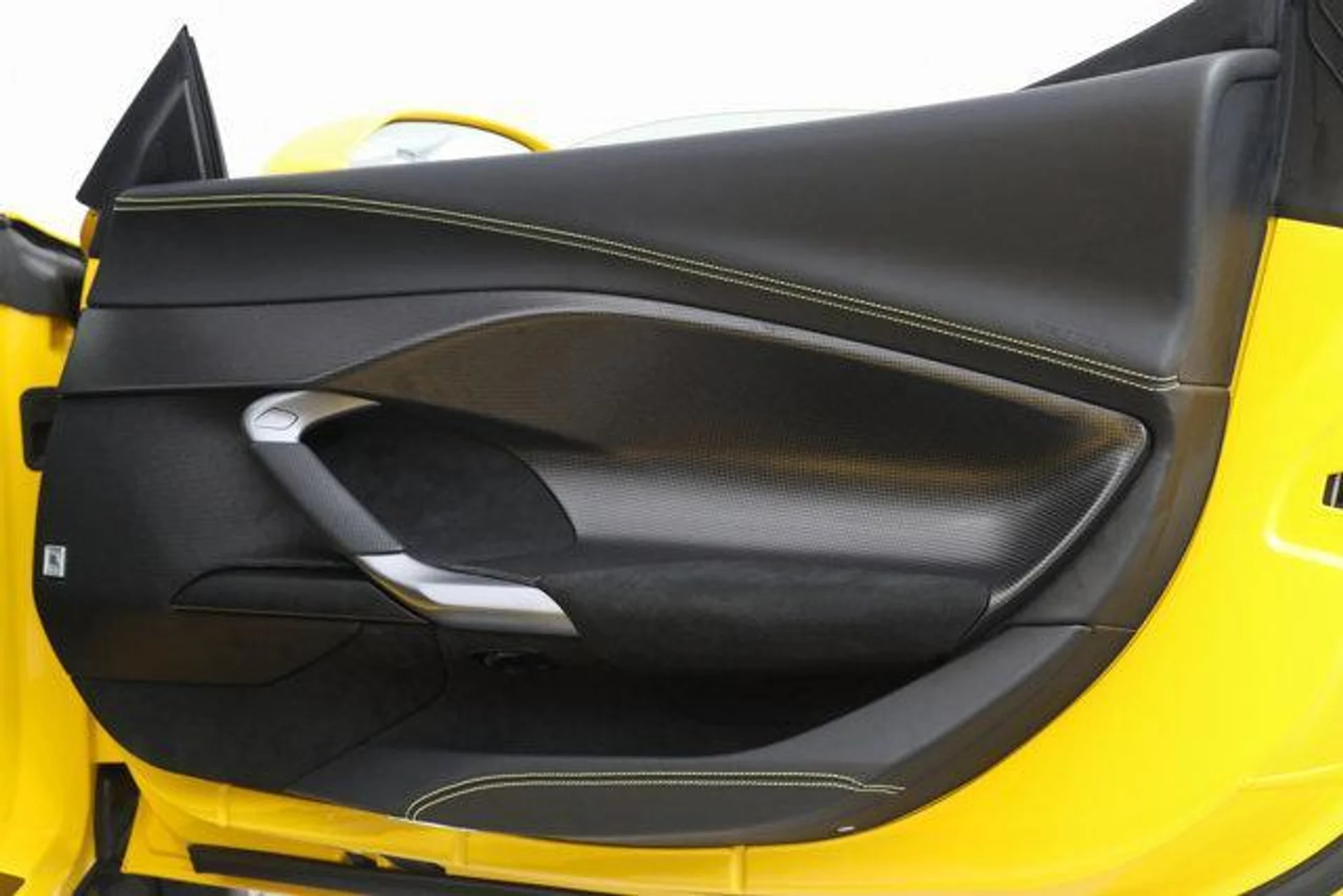 mph020_727917545_e_J0h8f321axi_V_Rx6qud_Te_R6y_Q_Xc_fe441b8190