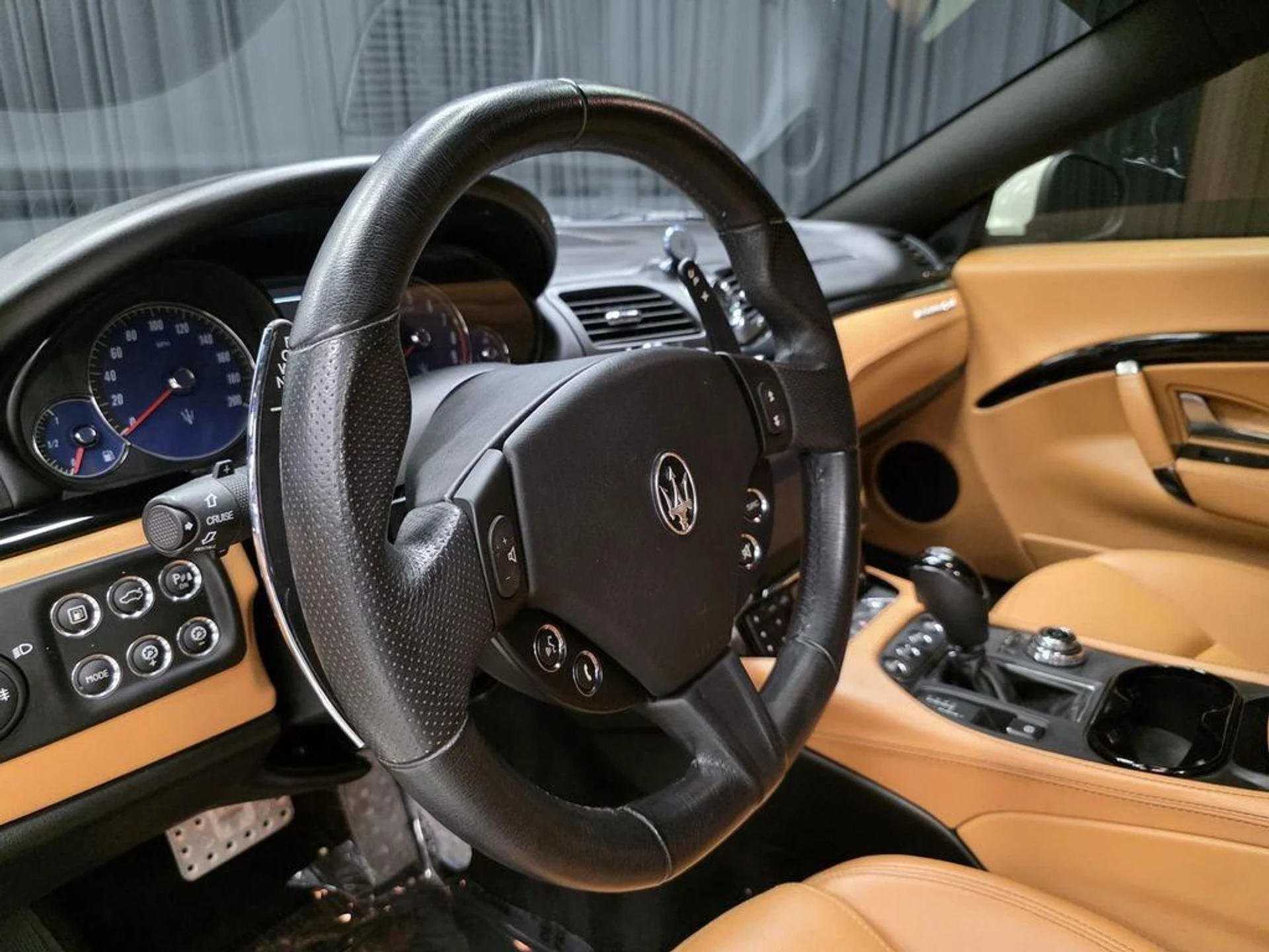 mph020_731232771_s_T9_K_Wmyjv_Dbd_I2_V_Sp1e_Pi_Gw_U_Jl8_d403bafa80