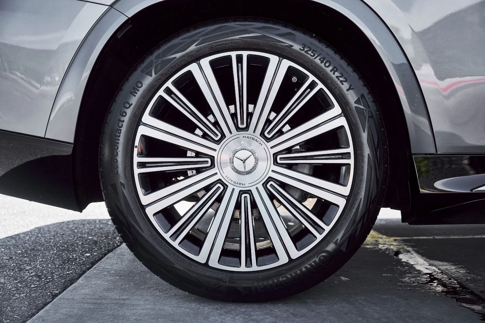 mph020_735004376_Used_2025_Mercedes_Benz_GLS_Maybach_GLS_600_1771467897_d51f44cdda