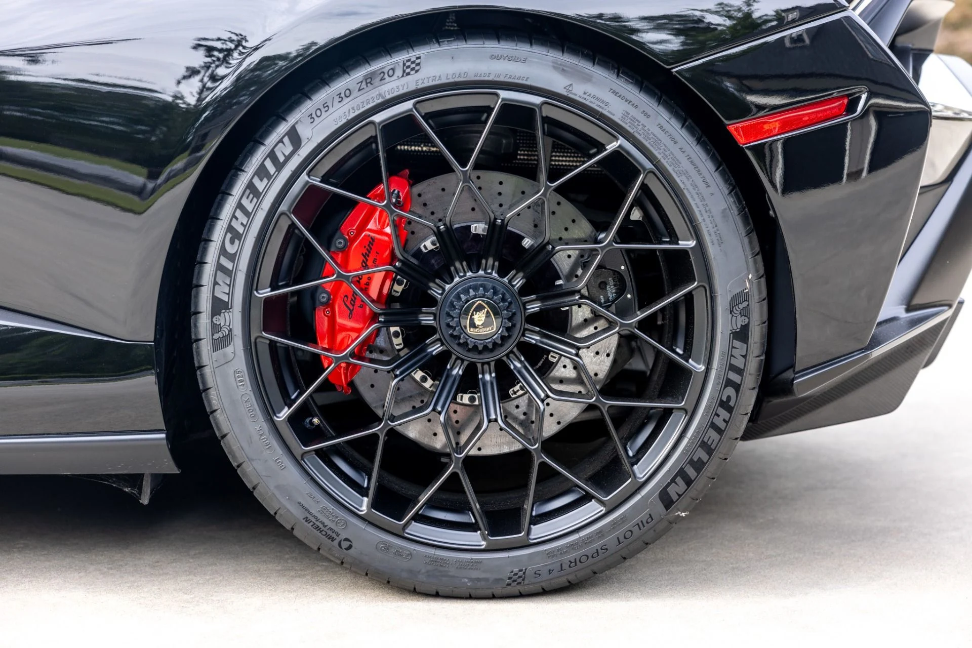 mph020_736218272_Used_2021_Lamborghini_Huracan_STO_1781723231_41751c1f27