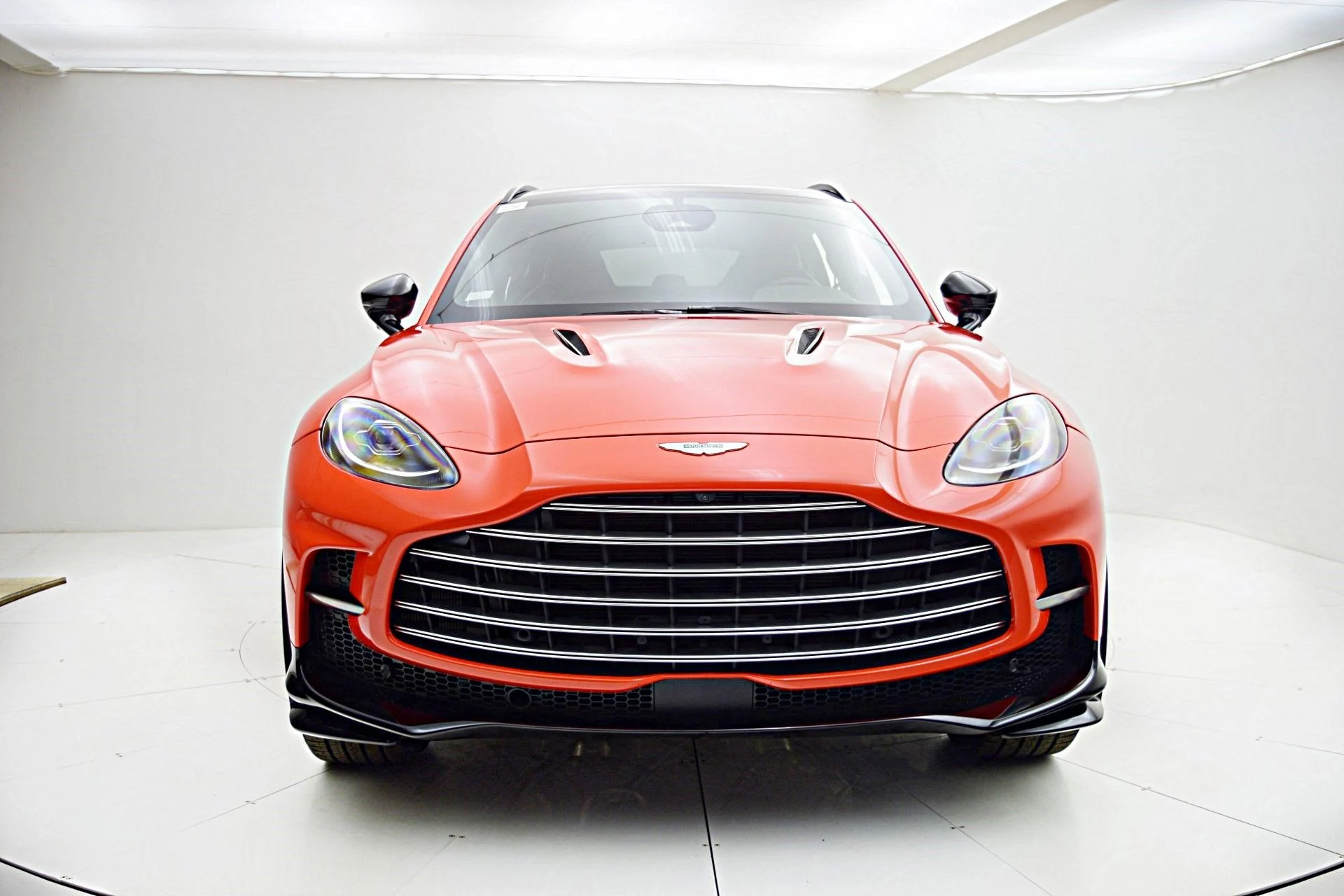 mph020_73939934_New_2025_Aston_Martin_DBX_707_4c9f6ef978
