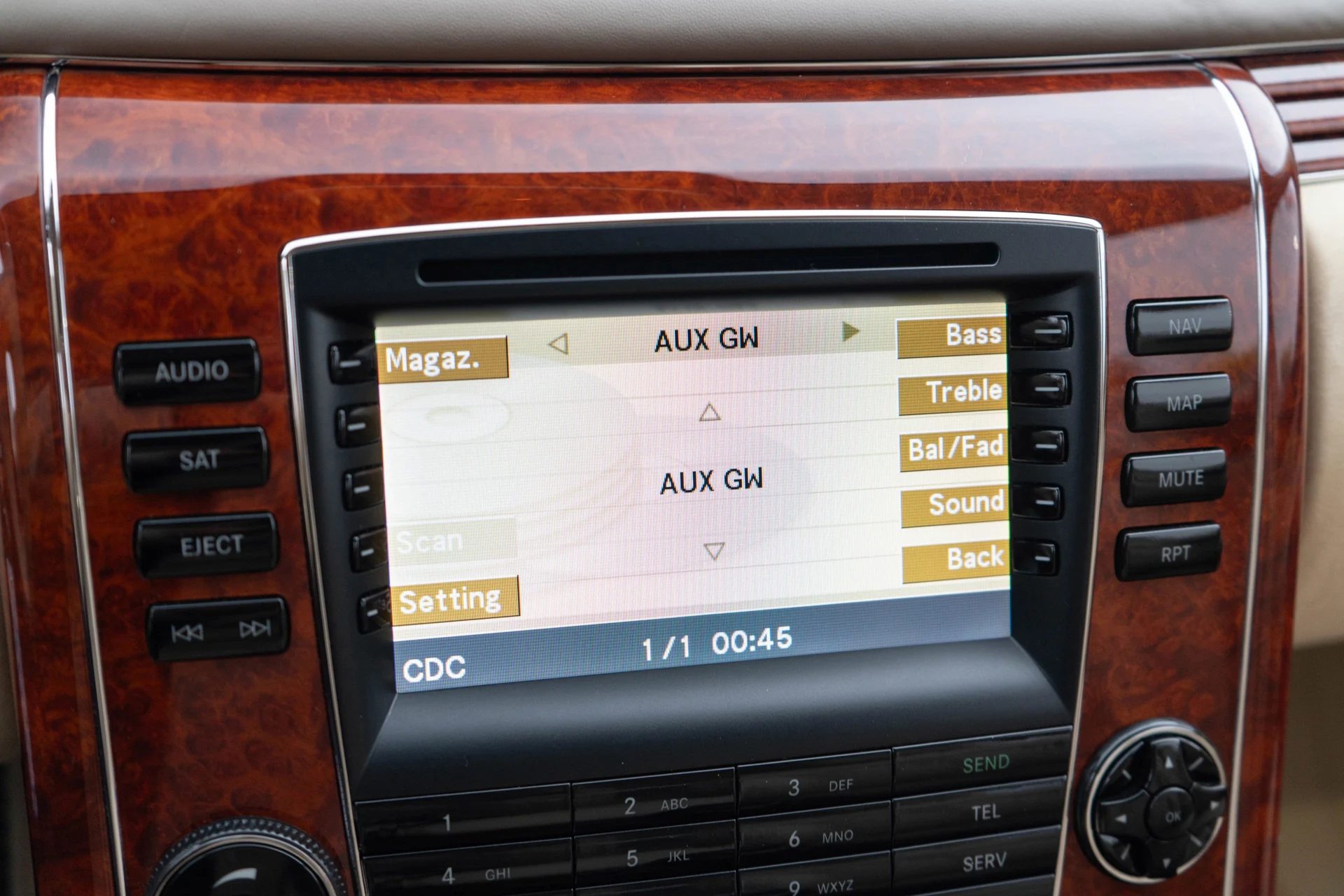 mph020_74112765_21_dbf3887976