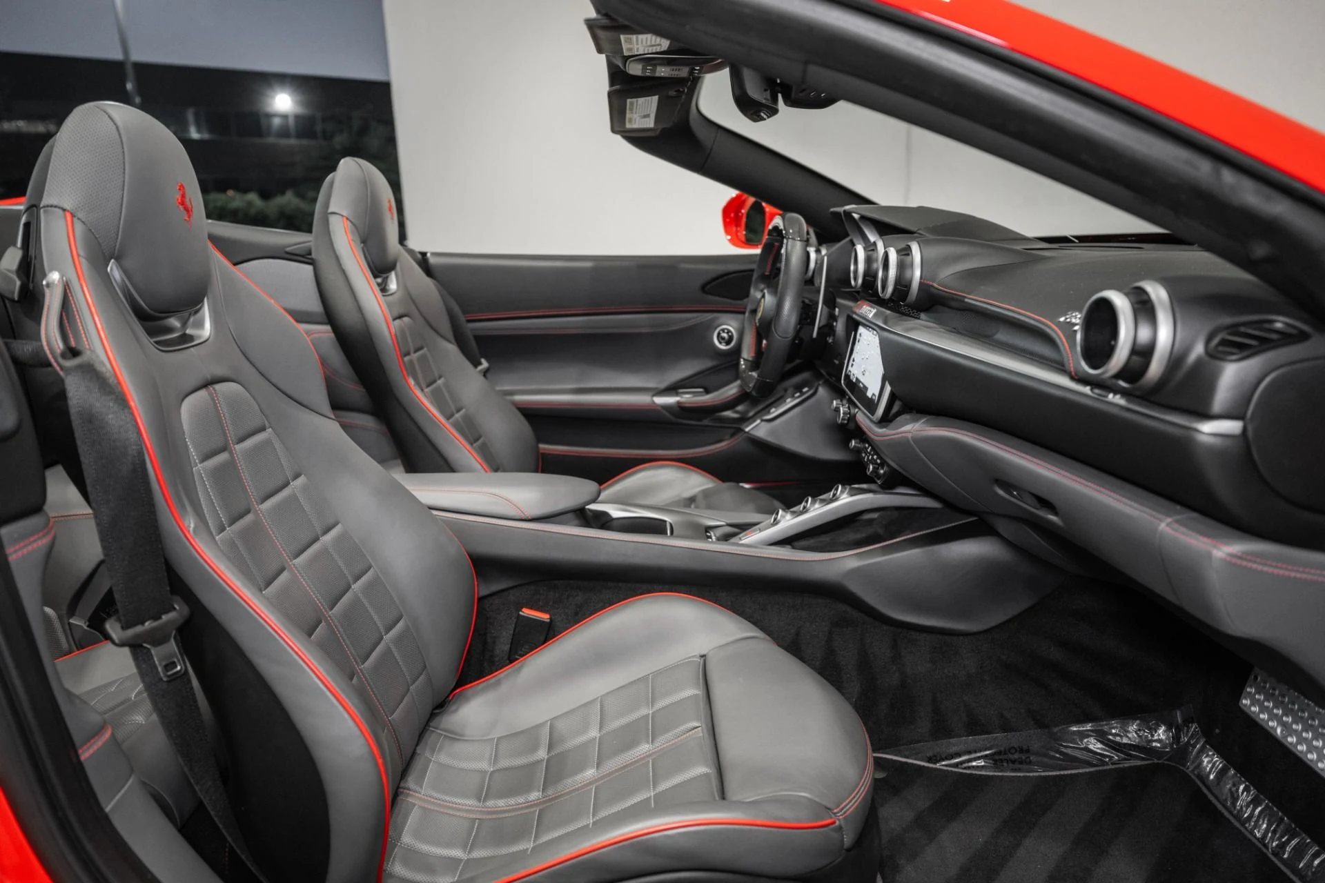mph020_75060360_Used_2019_Ferrari_Portofino_1780718449_f27b0433de