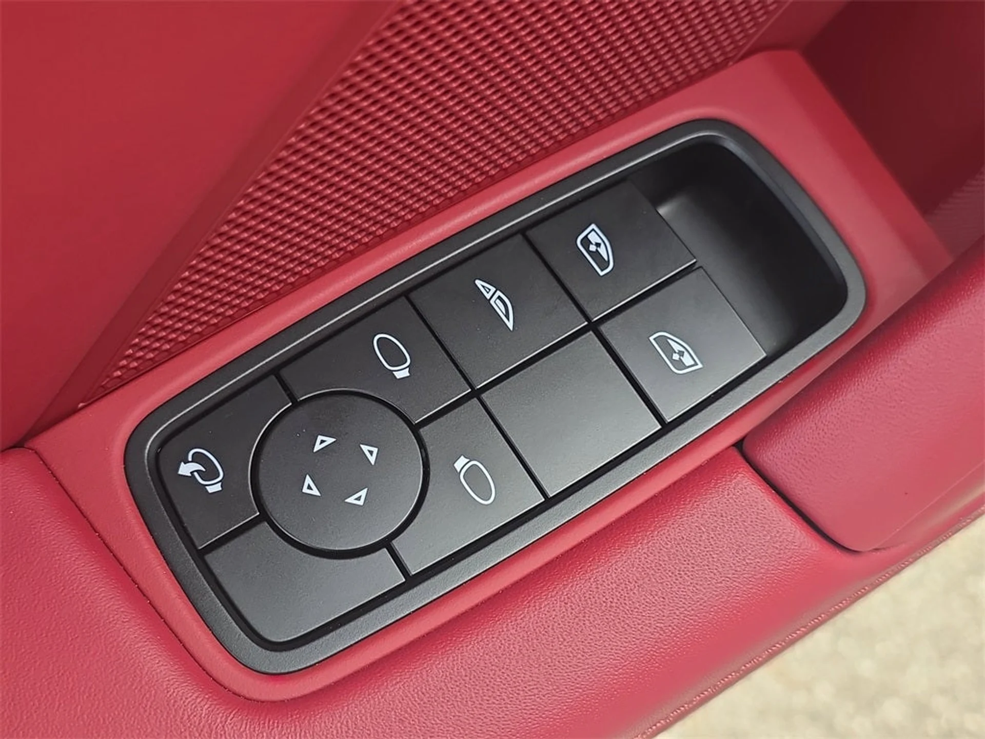 mph020_756055052_21_e1fb1e58a6