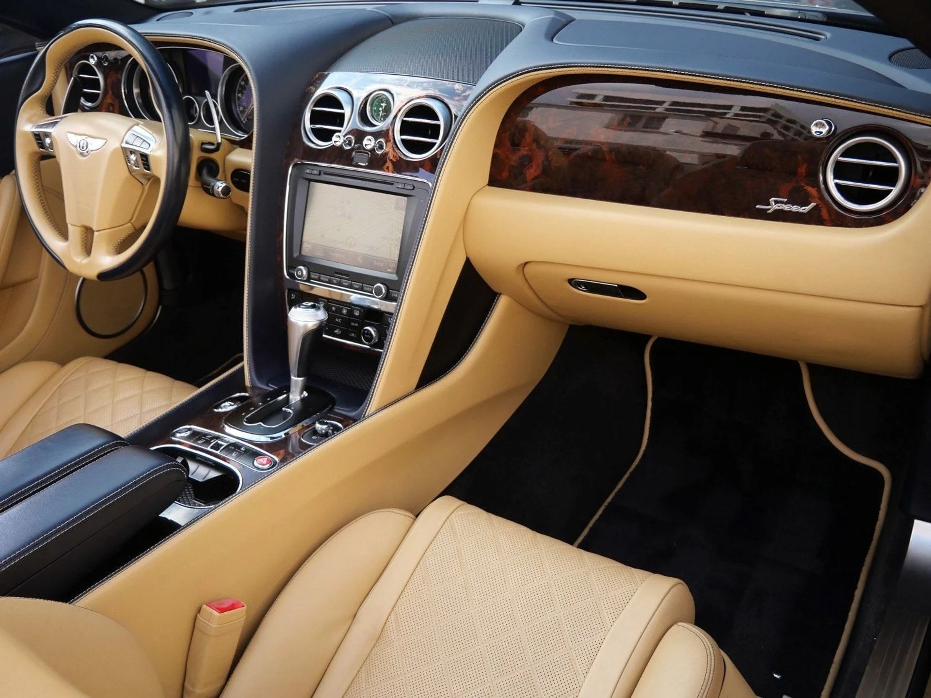 mph020_764980088_15def878530b9c04d3c075866923f6f5x_2fddd5b0c1