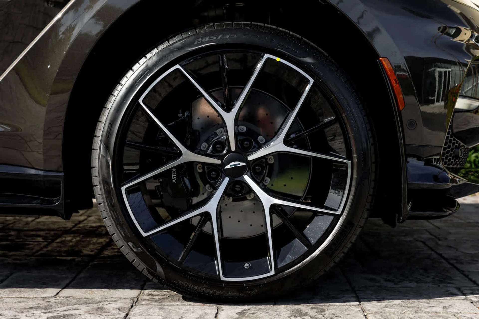 mph020_772912067_21_ea618aa245