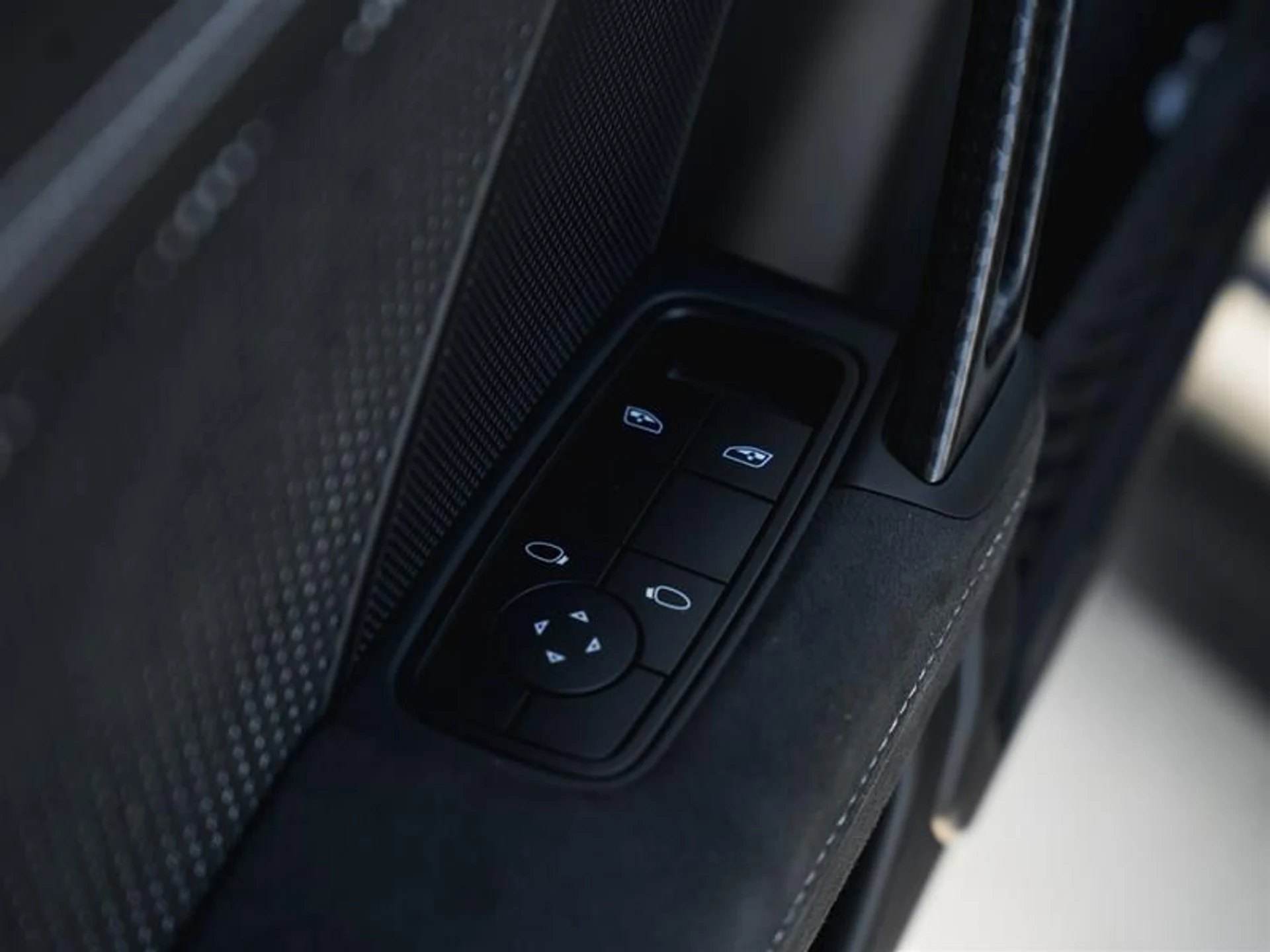 mph020_775032397_sko4je4b_eb6410c75b