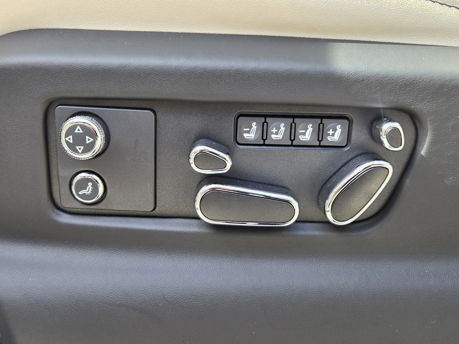 mph020_784307985_13edc58255ea4e97a51bb608386318c8x_26ff56a1e2