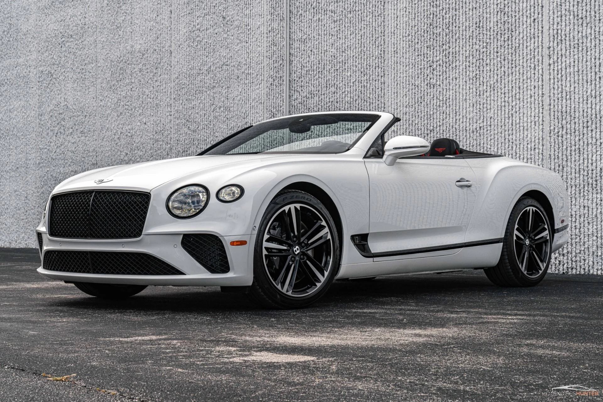 mph020_788984972_Used_2020_Bentley_Continental_GTC_280_K_MSRP_Mulliner_Blackline_Rotating_Display_1766938877_ea91bef2d8