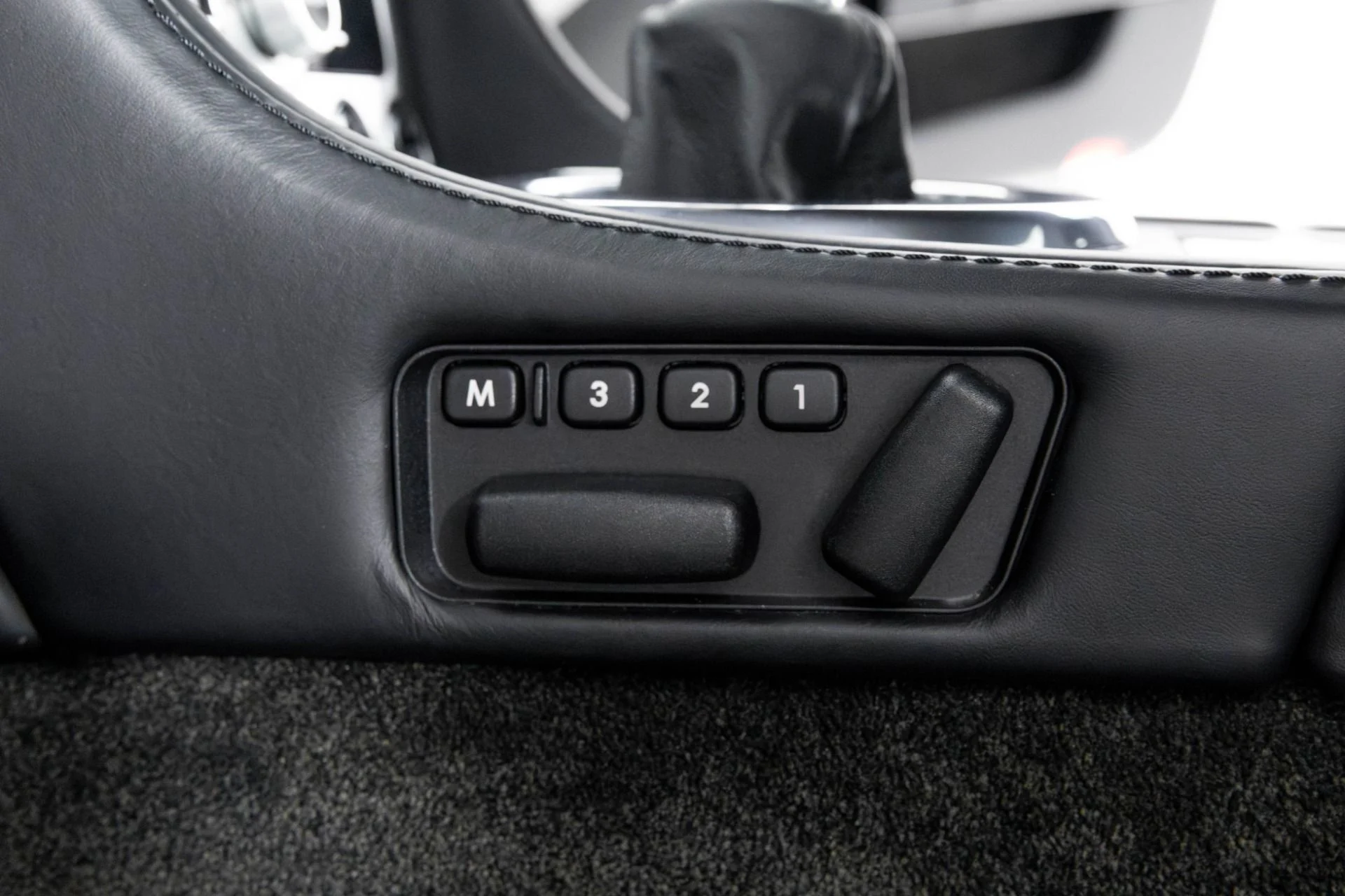 mph020_790255949_Used_2009_Aston_Martin_DBS_1763602374_6c54c2859c