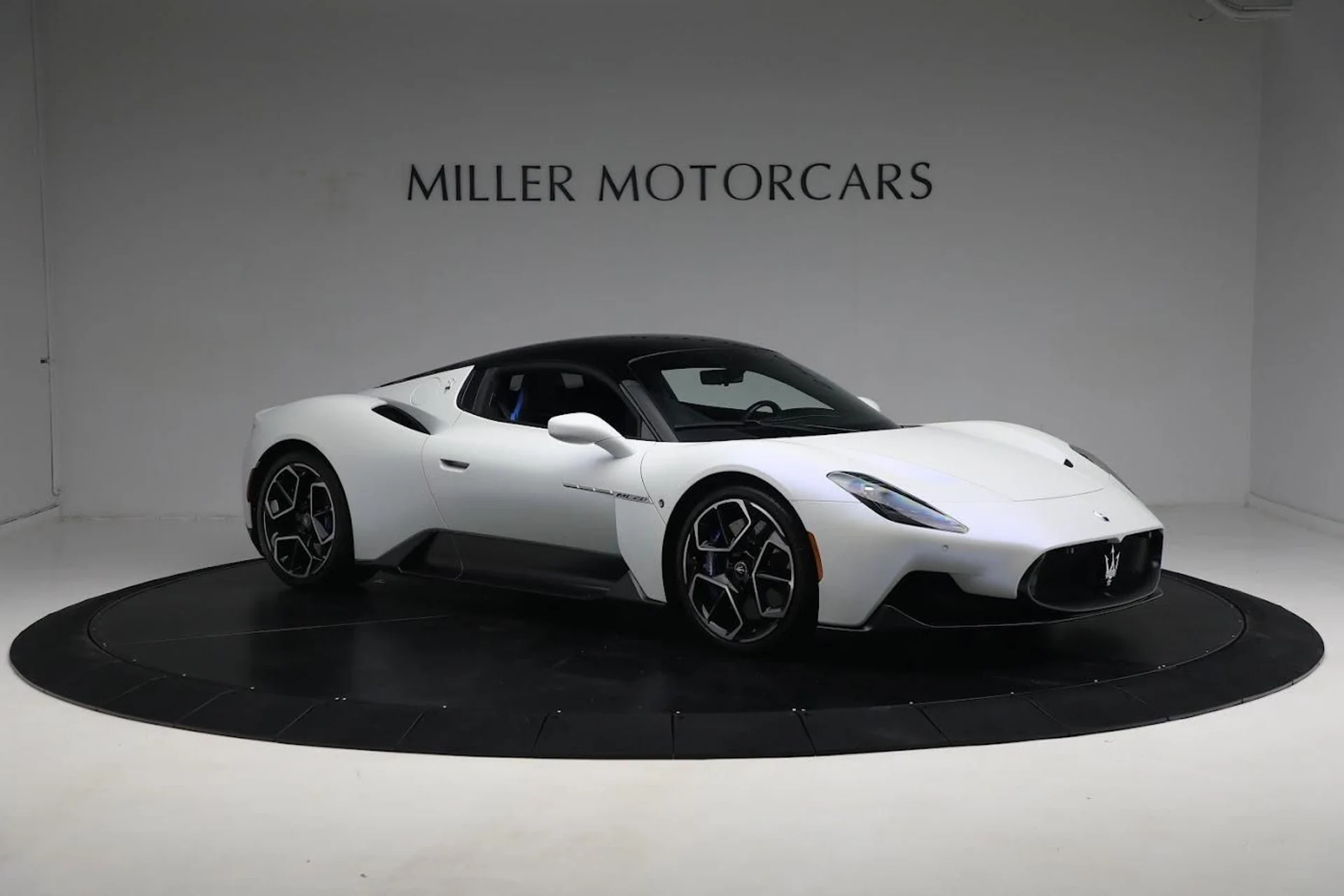 mph020_790810480_Used_2022_Maserati_MC_20_b78bf902dc