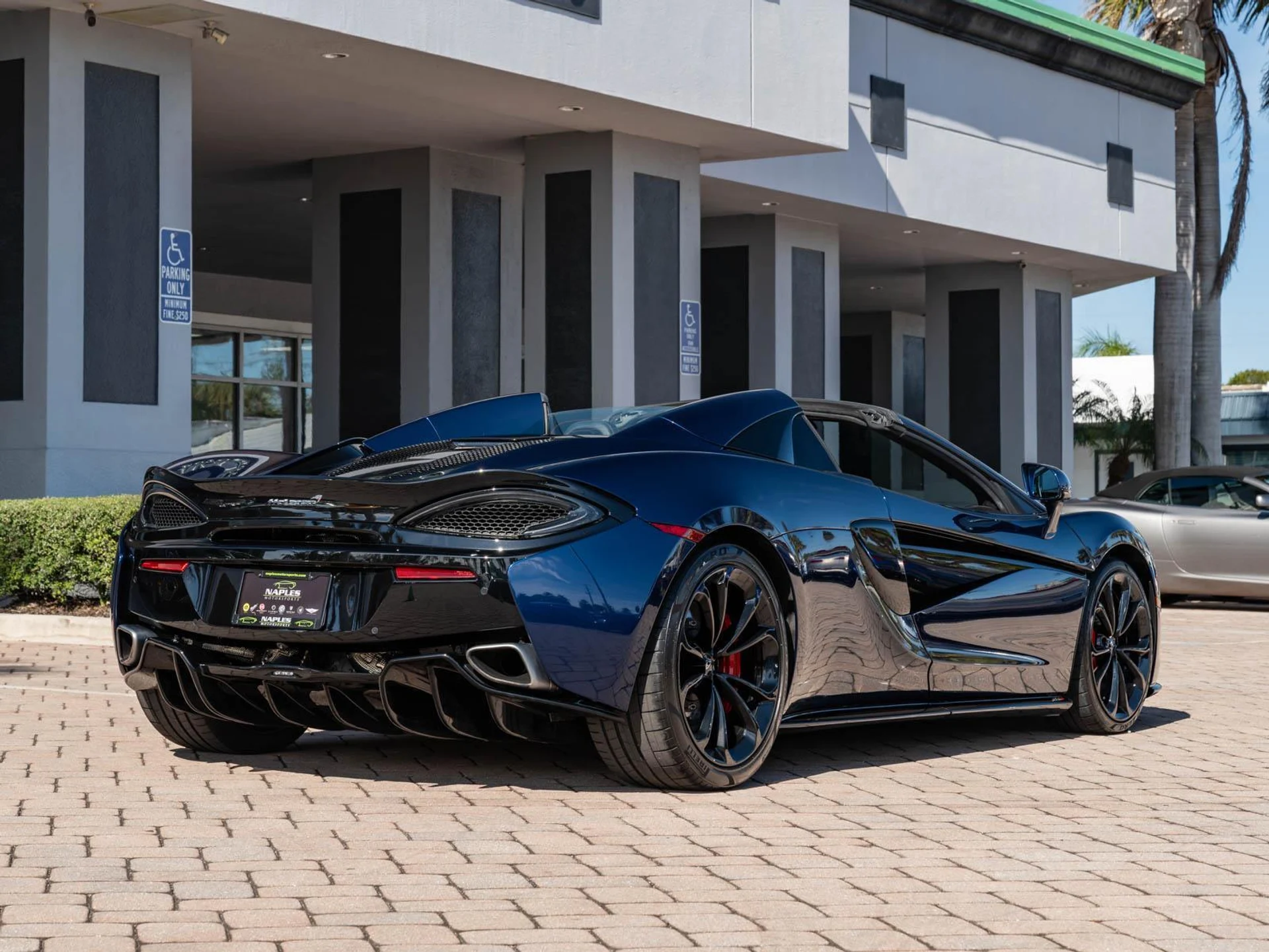 mph020_791424910_Used_2020_Mc_Laren_570s_Spider_1778774521_1e99fc036b