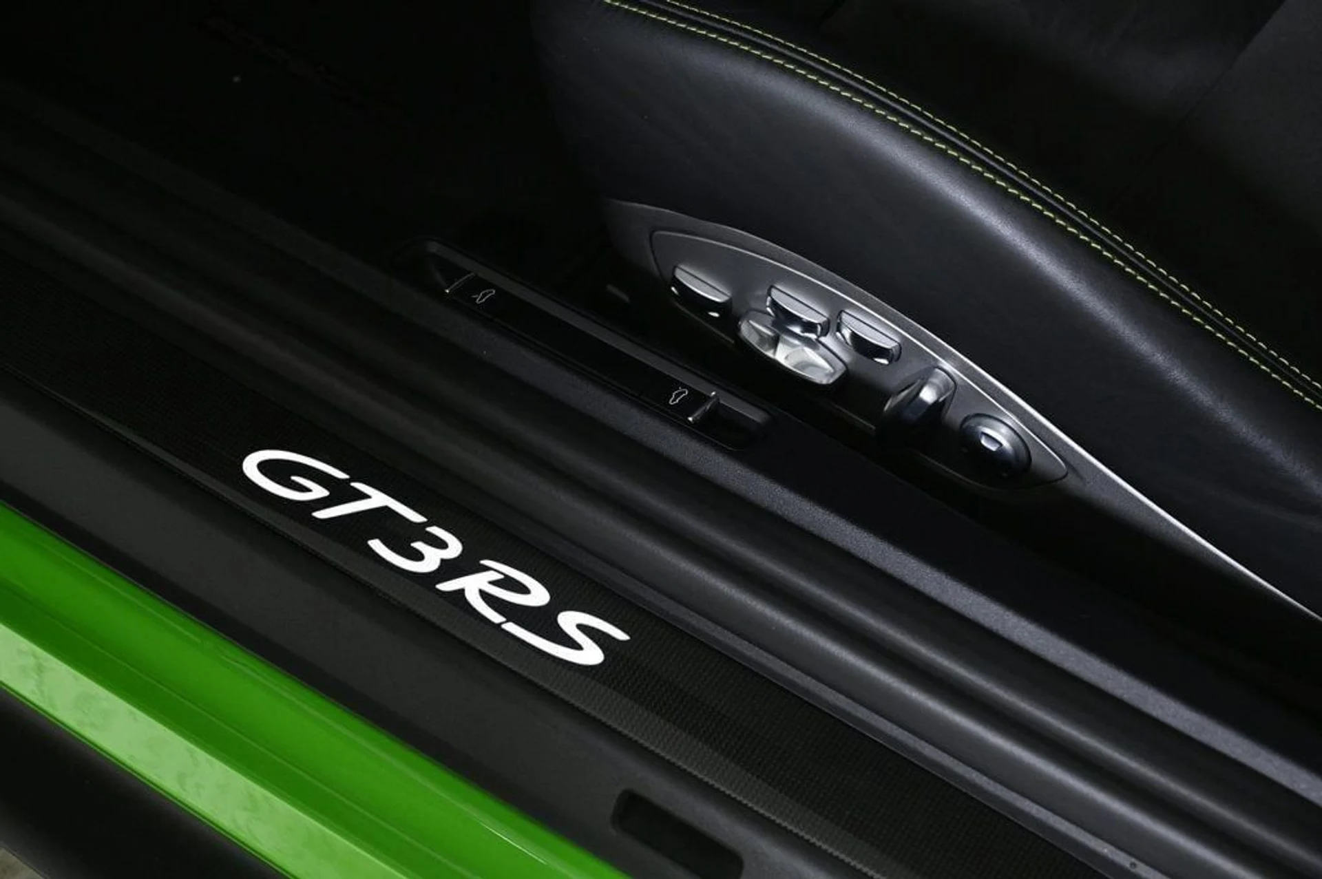 mph020_791849313_43160f37c70b4052a903a6471d63e701_c835e48e81