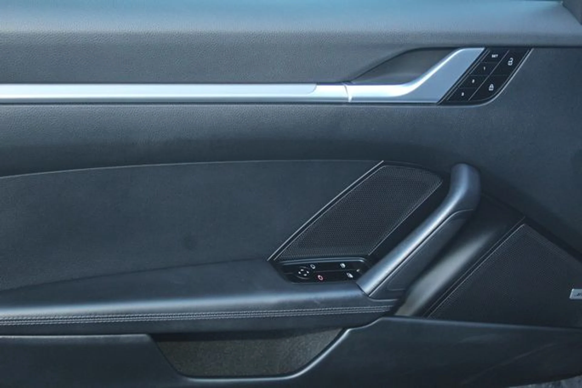 mph020_793419353_ef2b2d5cc24b9b8ef1285126772fc974x_5cb918357d