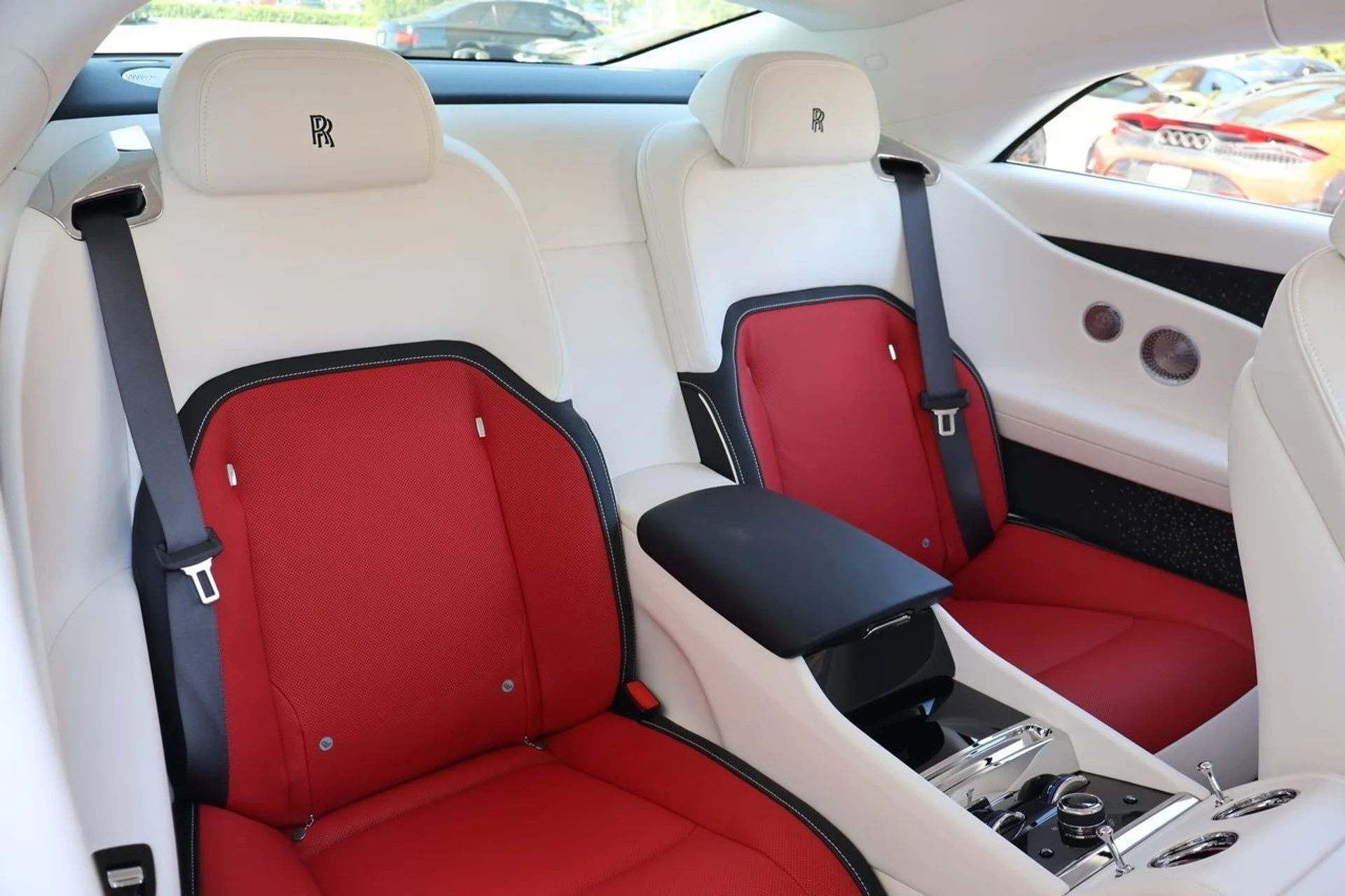 mph020_799260534_21_784ff6c28e