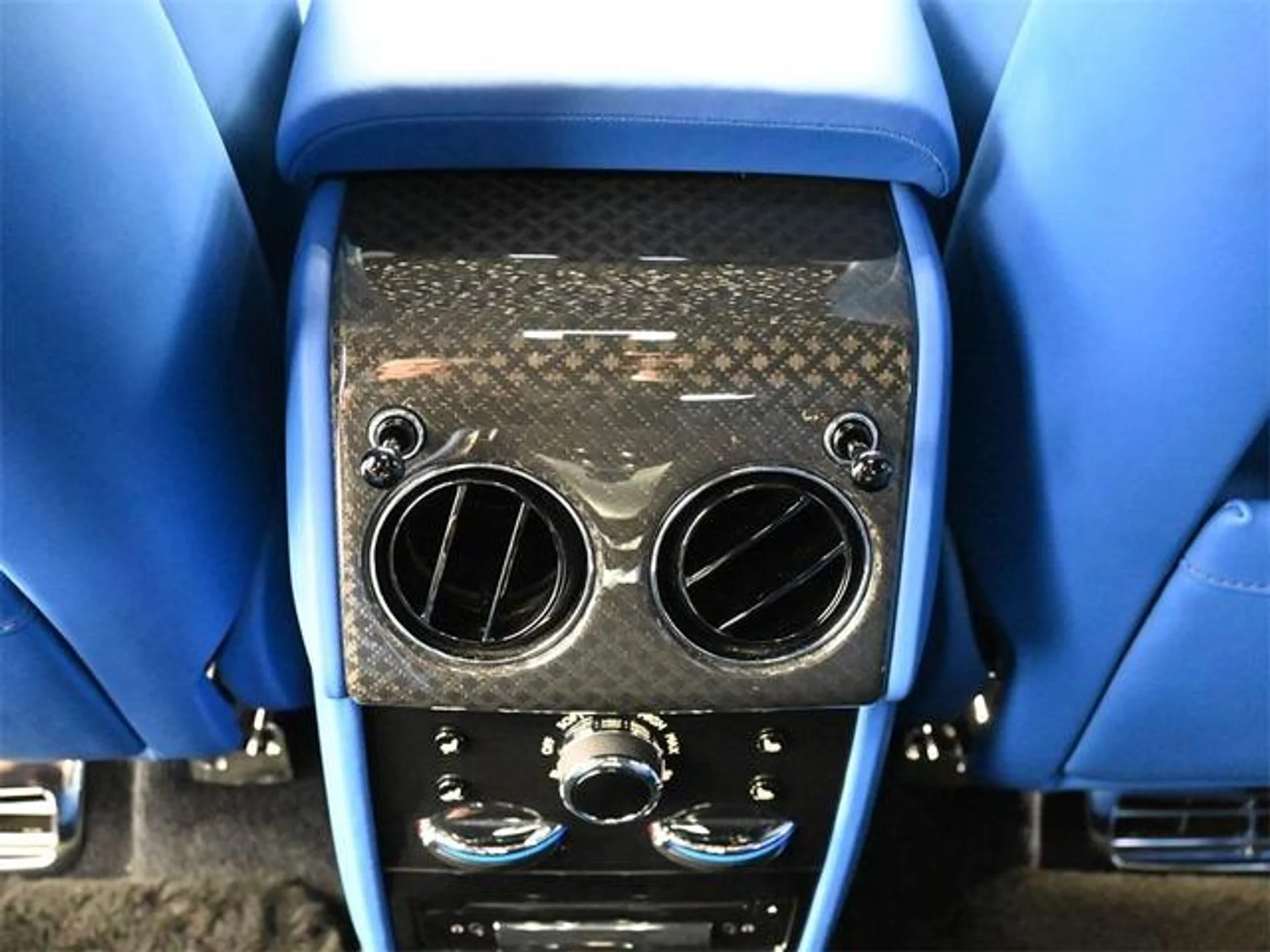 mph020_7_Q_Uc_R_Cxjgu_V_Vwy_2_Tx_LRK_Kwz3zs_0c34a9e41a