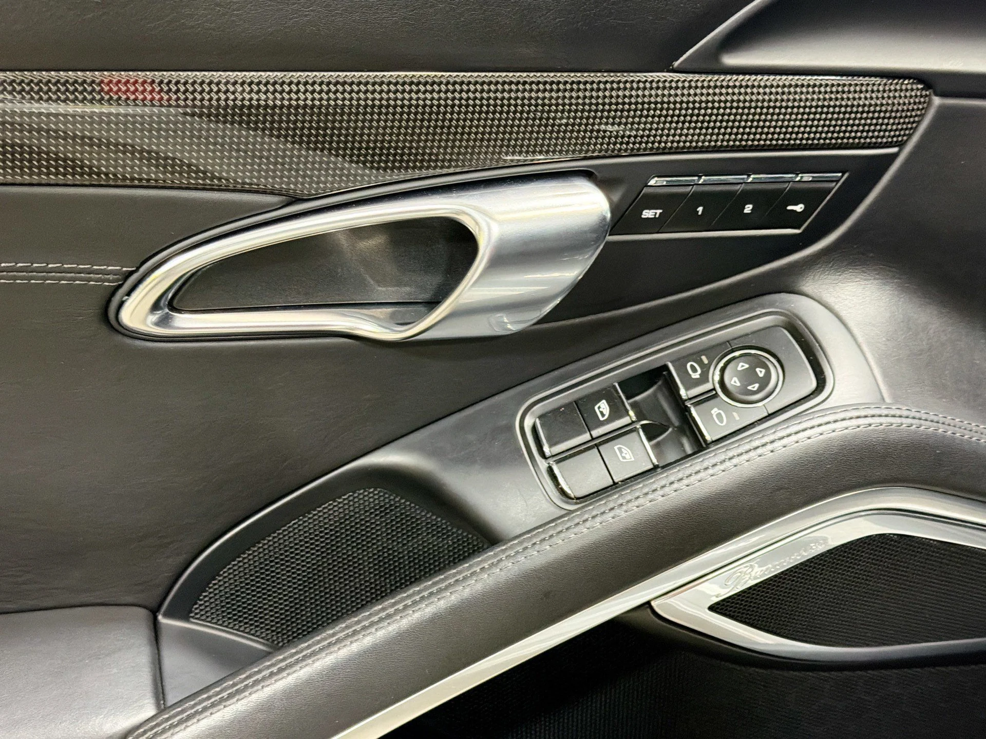 mph020_801184688_44d5af60475e279e573730eac4603398_4dd78991ef