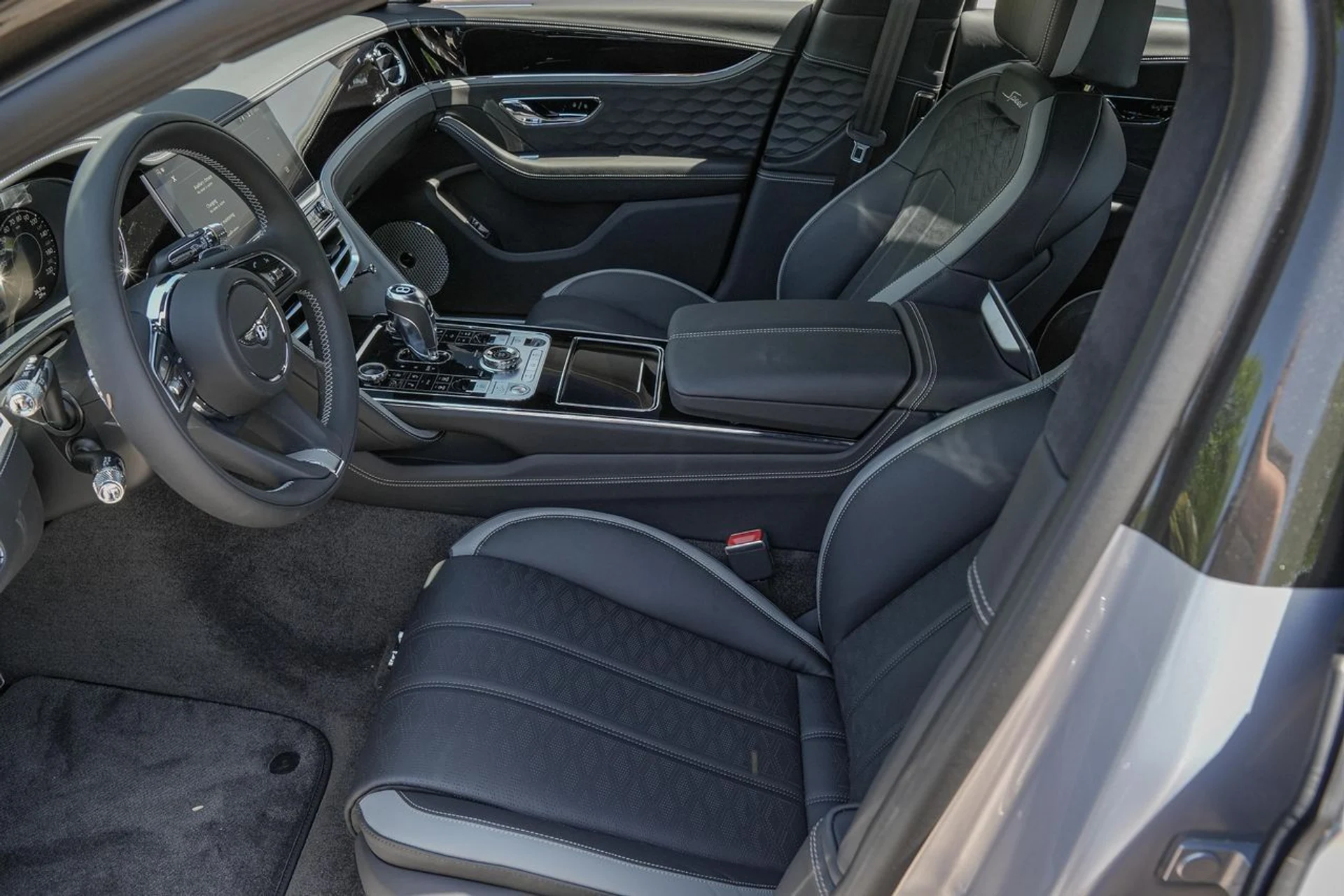 mph020_803742506_Hi_Tech_Luxury_Imports_LLC_SCBBR_6_ZG_8_SC_021779_image_20_15b98c02c2