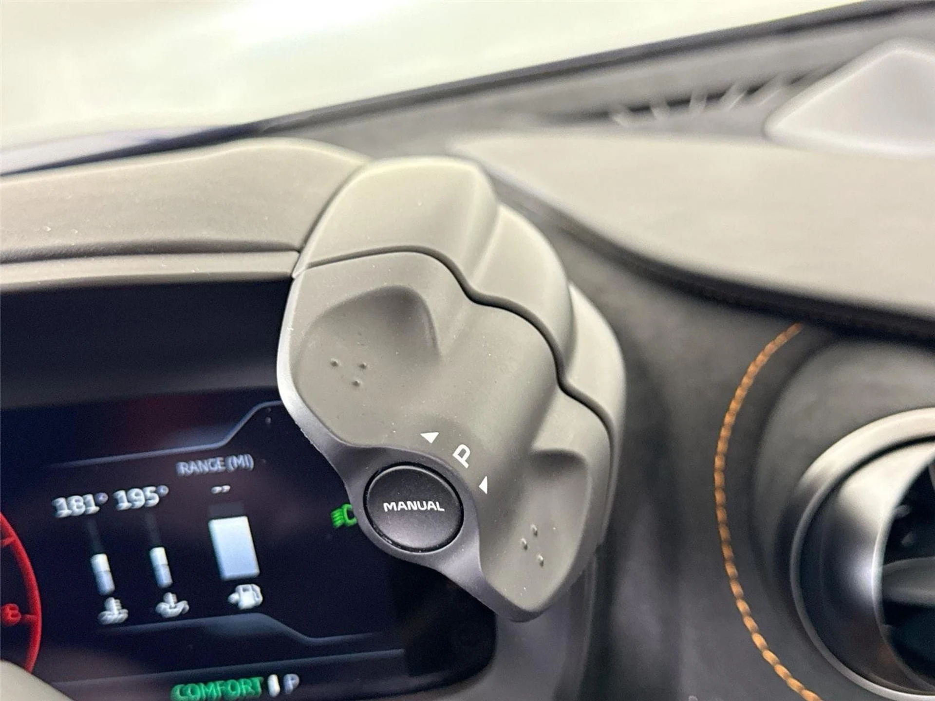 mph020_804028232_72dfbd7b4494b1f9ef6931299301df25_20c21385e4