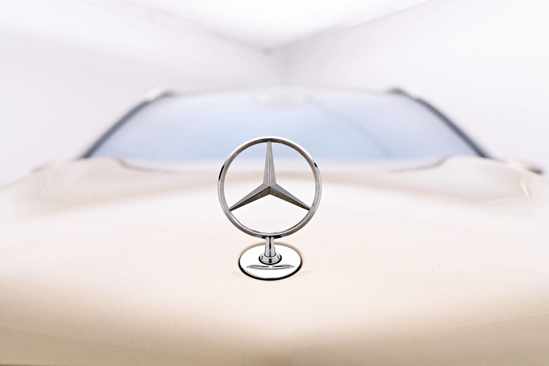 mph020_806498109_Used_2024_Mercedes_Benz_GLS_Maybach_GLS_600_1754703723_29b5259026