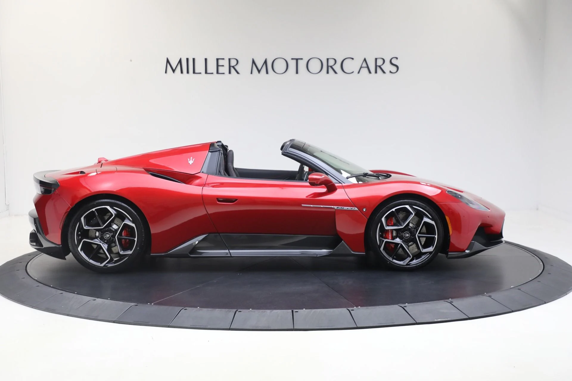 mph020_80755522_New_2024_Maserati_MC_20_Cielo_1759530418_4c9a90349d