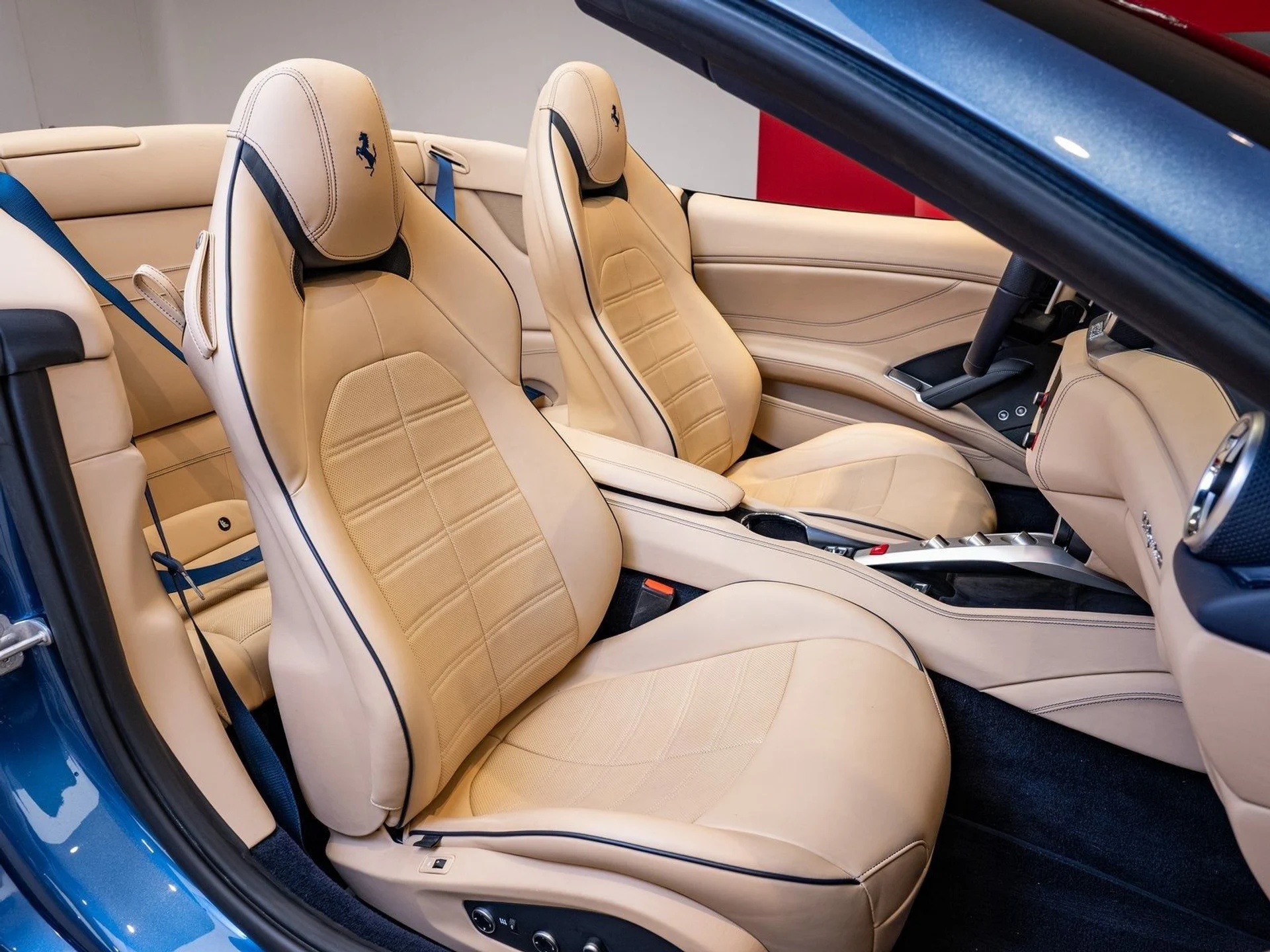 mph020_809700947_21_f8ca1d4e6d