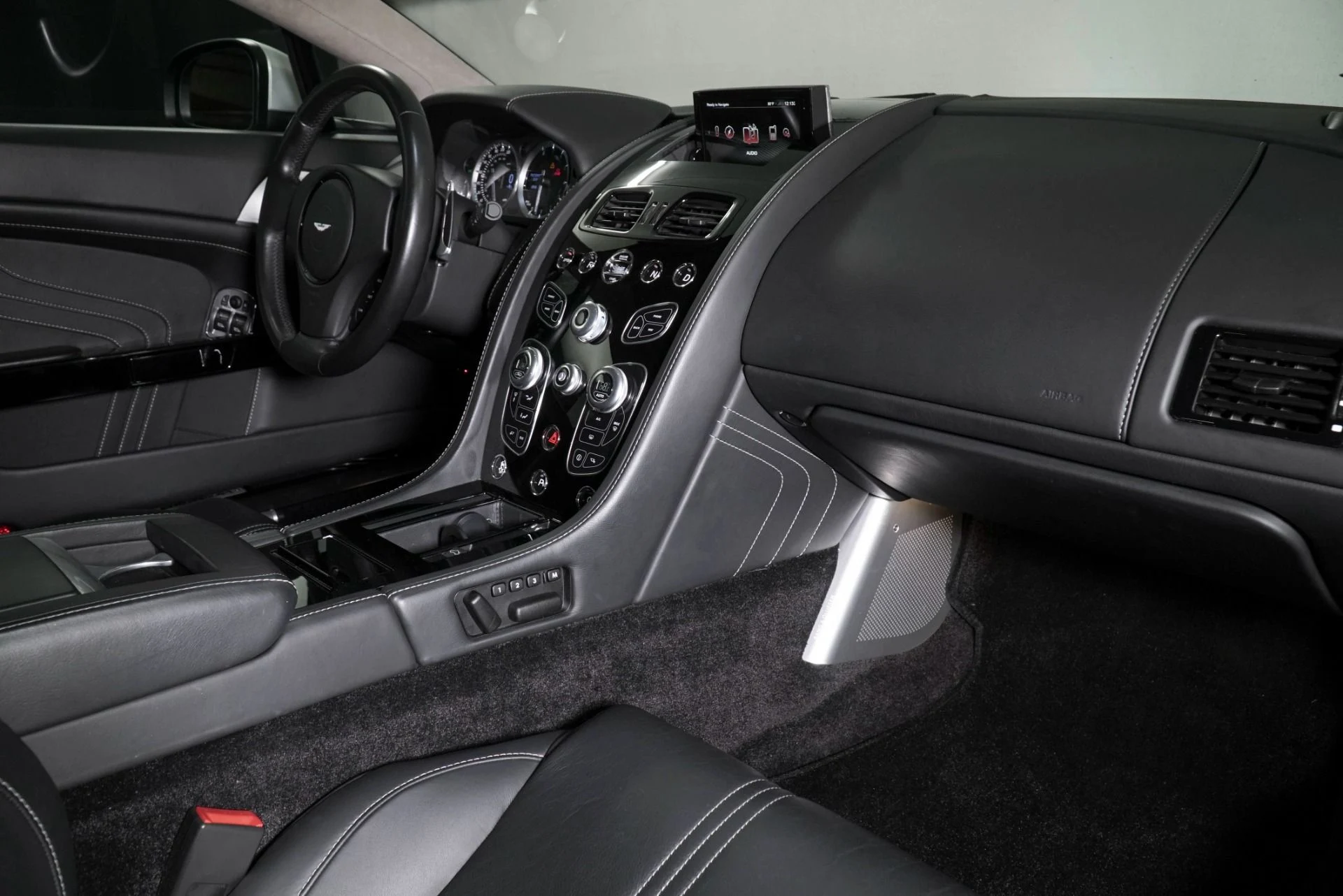 mph020_815800825_Used_2016_Aston_Martin_V8_Vantage_S_1775836996_039e5a0004