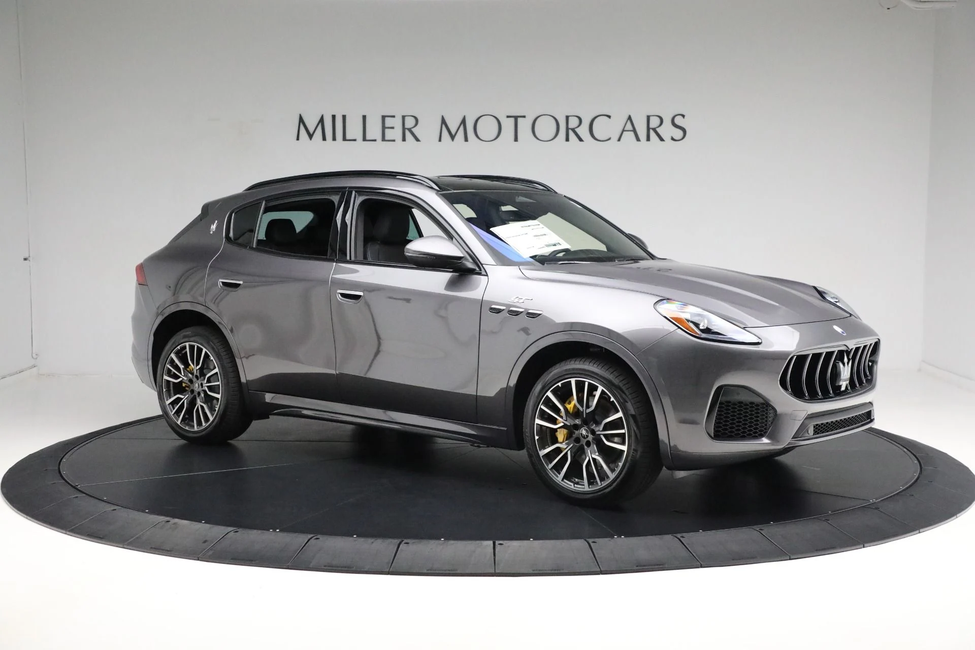 mph020_816911372_New_2024_Maserati_Grecale_GT_4a4539ab4d