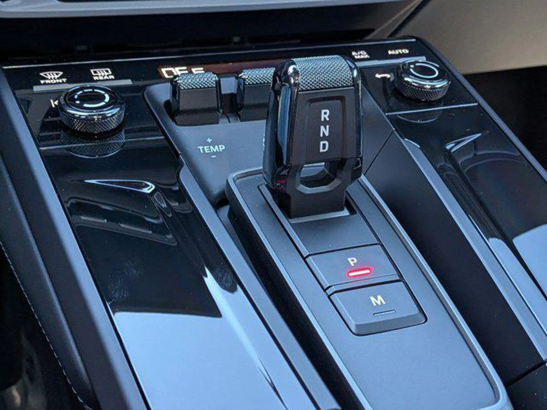 mph020_818872208_Eb_Pf0_Q_Kx_Be1_M1d_Nk_QX_4cuwqjf7c_dc04149d59