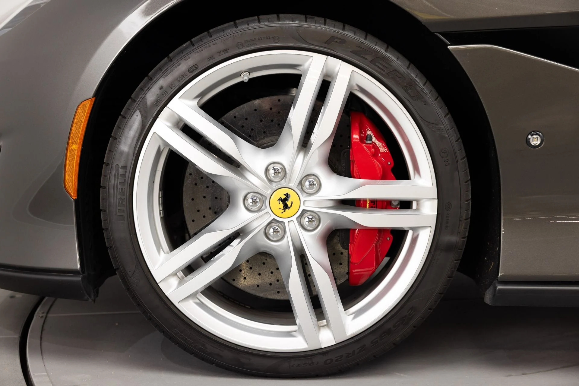 mph020_828810403_Used_2019_Ferrari_Portofino_1784318320_c2336ac95d