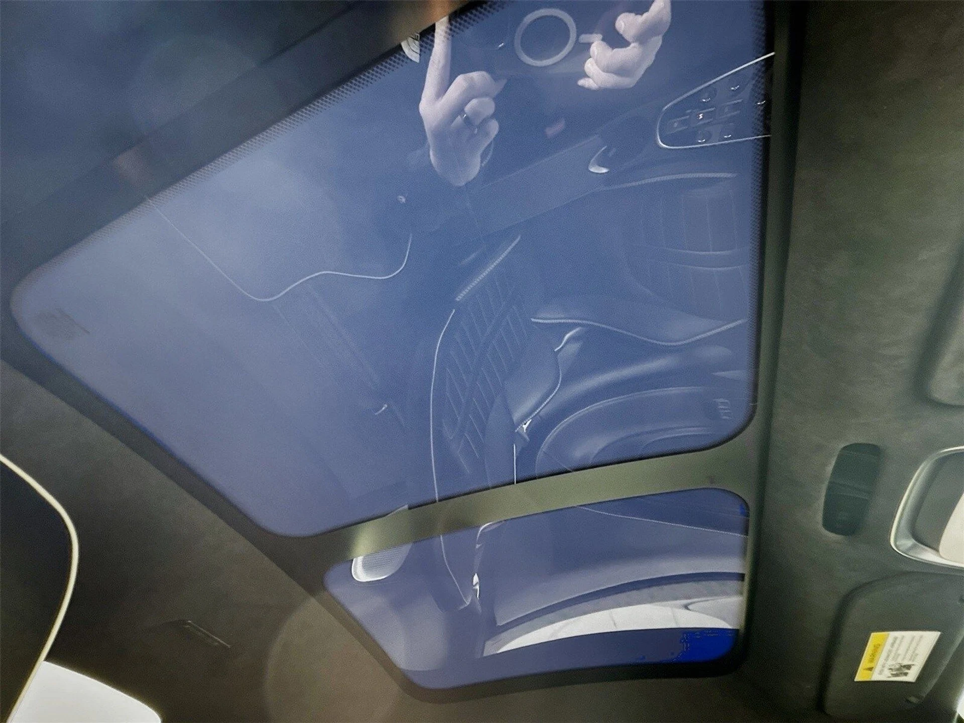 mph020_831491663_d967355f66f8ec5e388d4d2502223899x_10b850096d