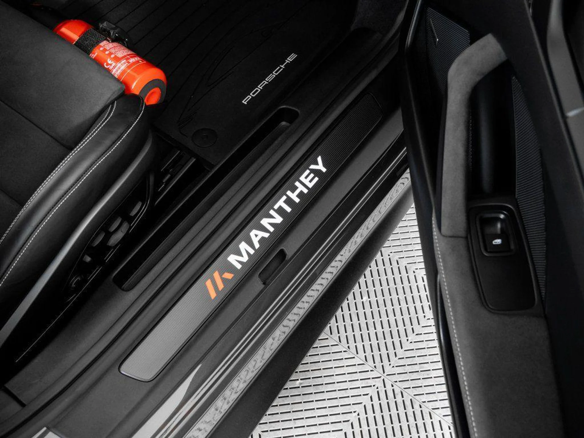 mph020_838272150_XB_j_Ombgt8hcz_B_Hpv7domv_Ku54g_ee19abd02c