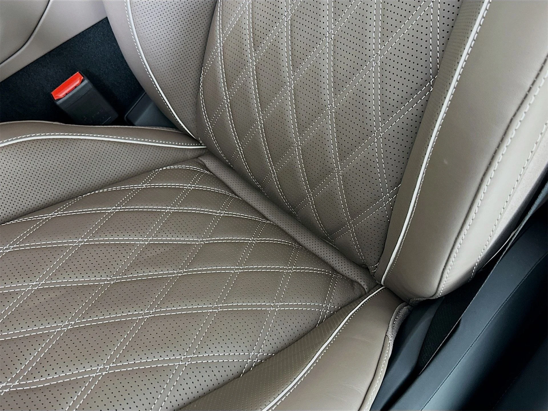 mph020_842579508_85df08c135fa59a1366192fb683efb8ex_be238bb9d9