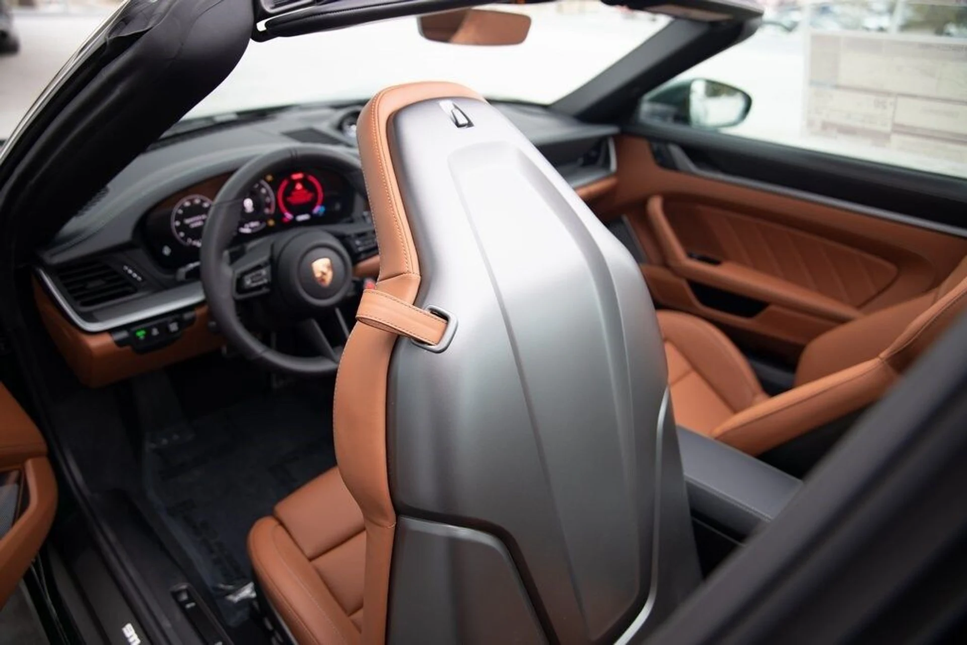 mph020_846723536_47f1abeb2e1d8ea6ed3d669e41265f75x_c873656205