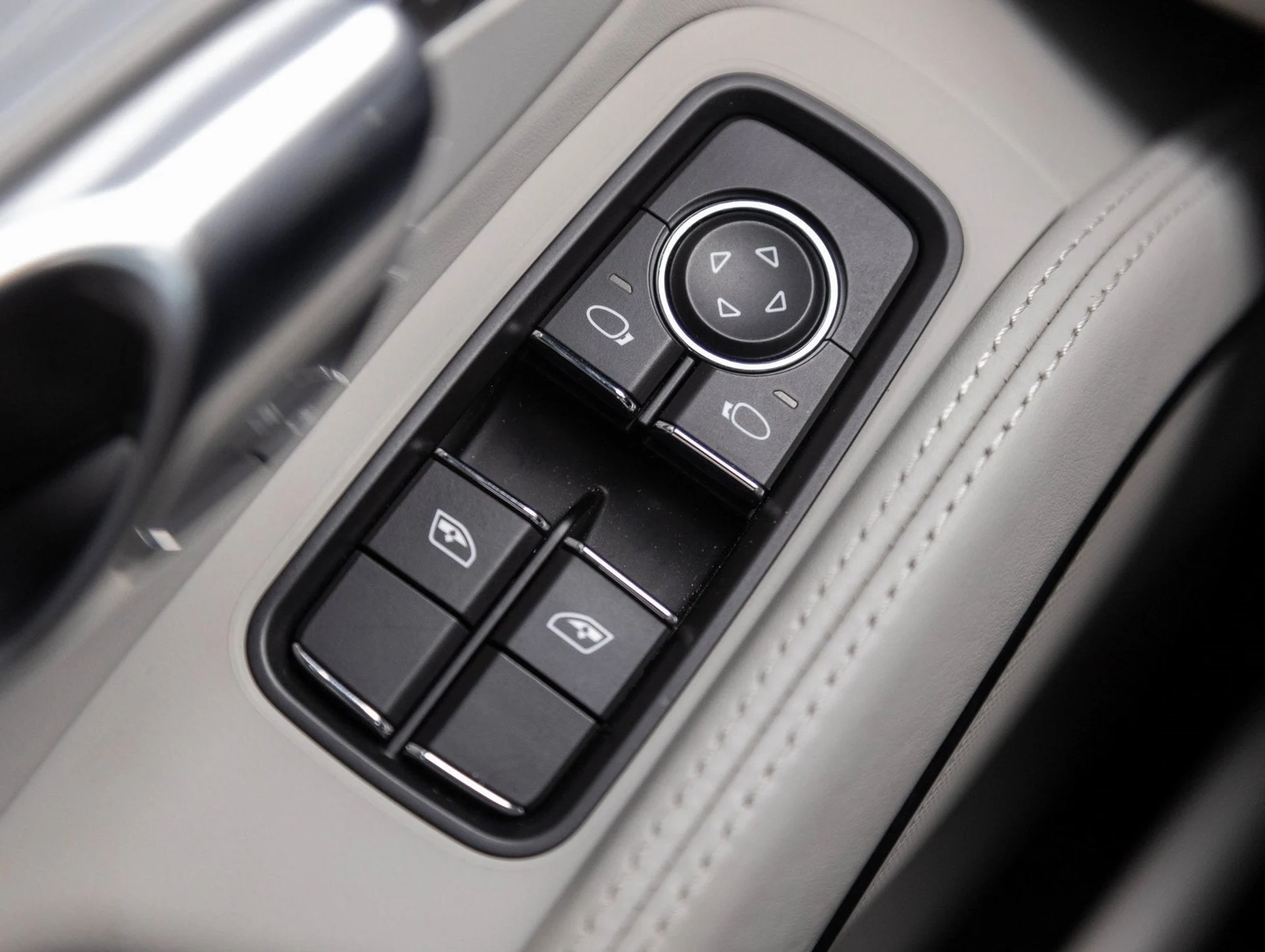 mph020_847733422_21_0b2d9edd12