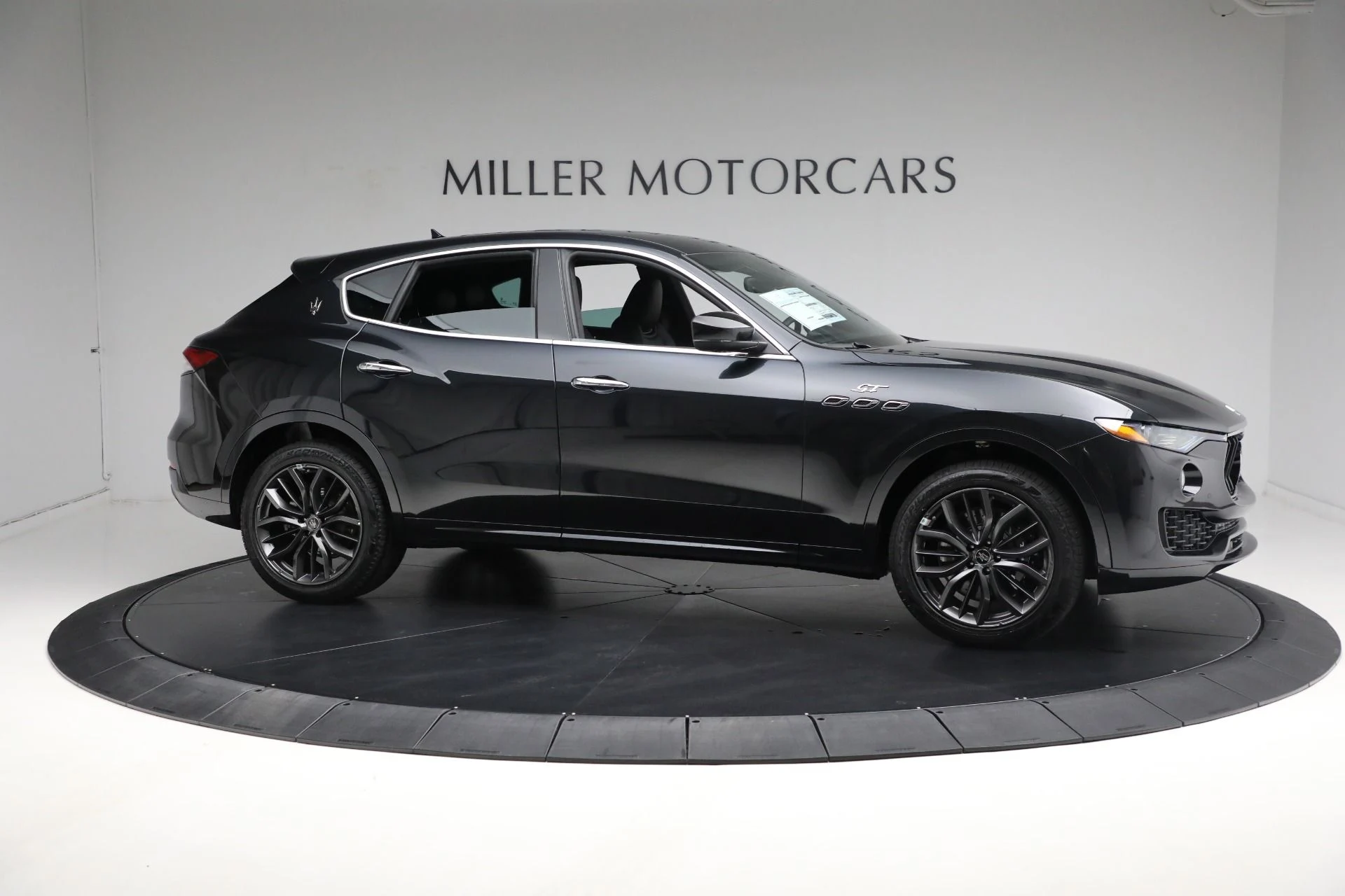 mph020_849391025_New_2024_Maserati_Levante_GT_Ultima_d3fca8128f