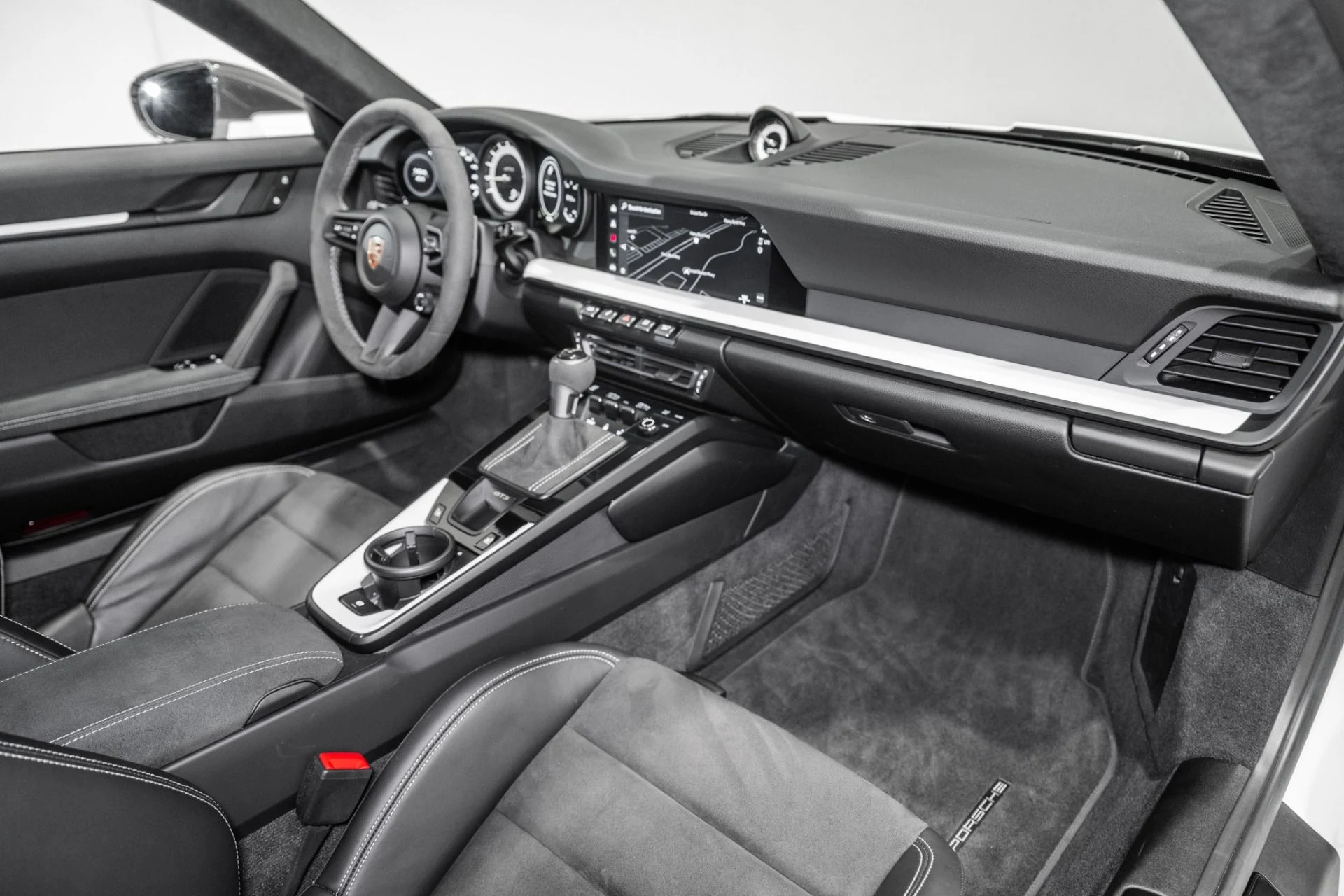mph020_857139880_Used_2022_Porsche_911_GT_3_1767714826_6ad38da2e6