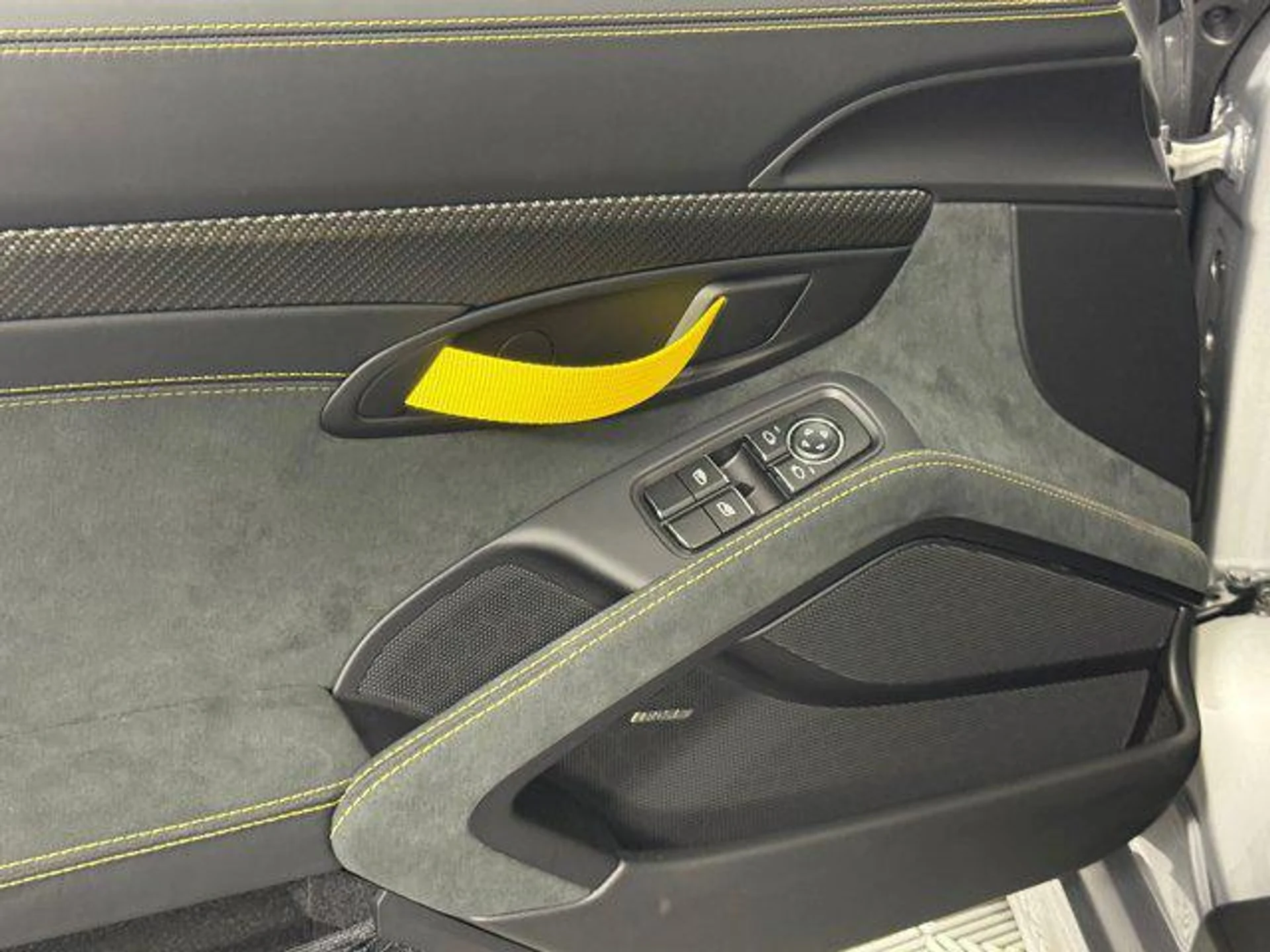 mph020_862371259_I5d_Kr_H_Xlxpy9_IQUY_Kb16_Gmtnu_O0_c80d0b607d