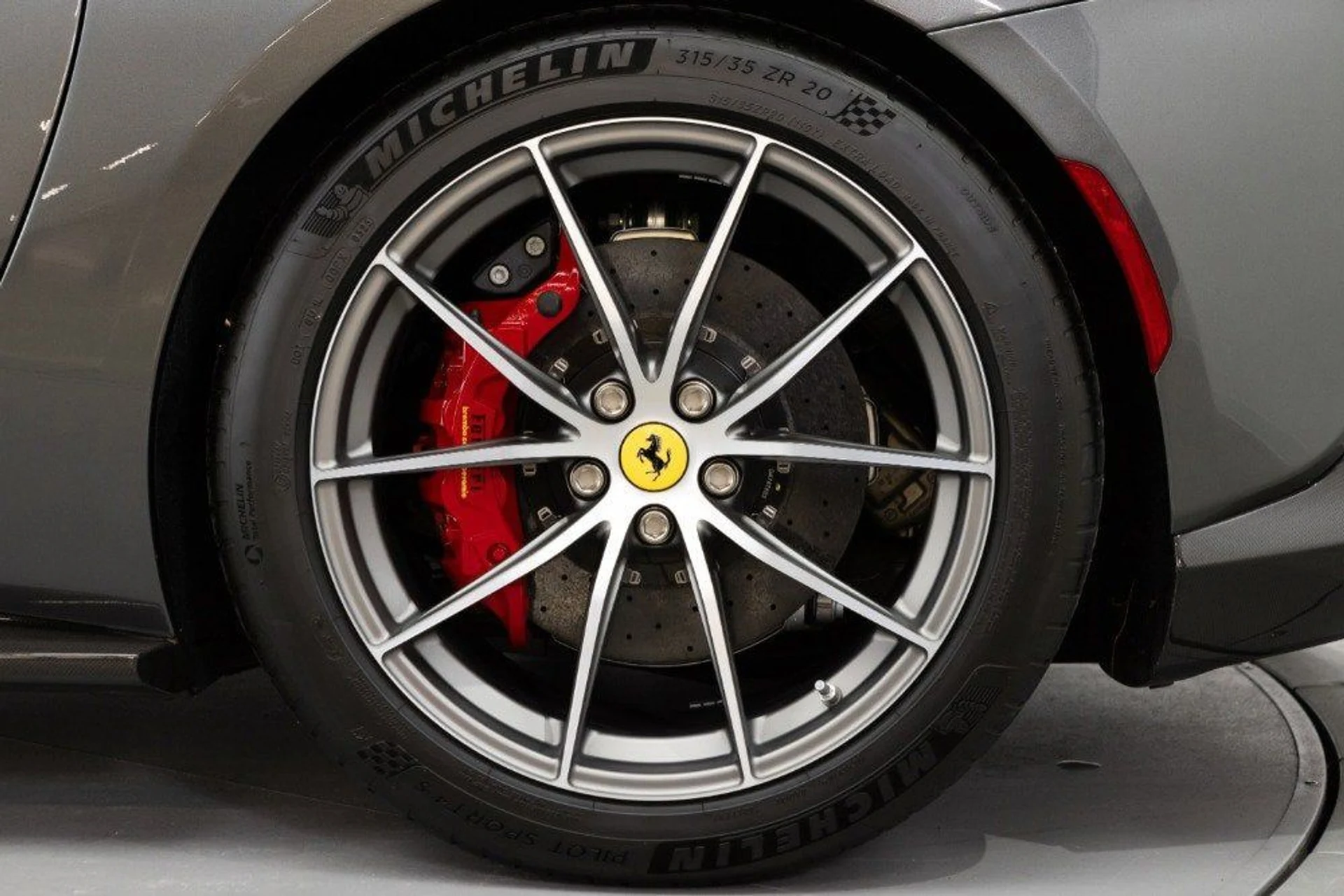 mph020_866080055_2bd60f8a49d4497c84a26b8e3e1a5f7c_5211d2e45a