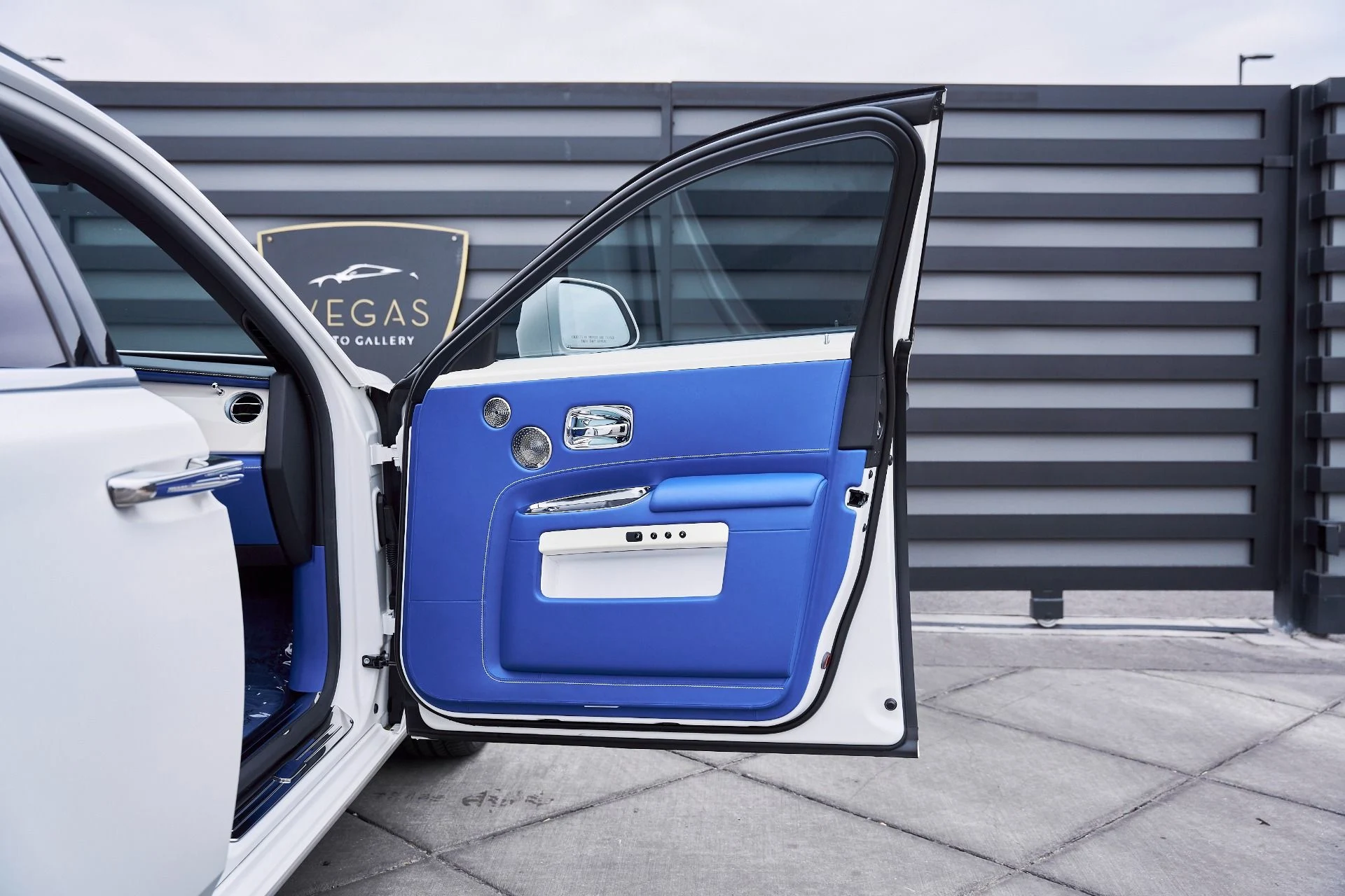 mph020_867825374_Used_2019_Rolls_Royce_Ghost_Base_1767224258_bc9180d147