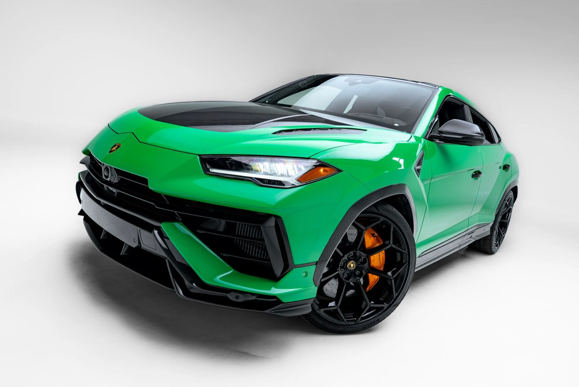 mph020_871183658_Used_2023_Lamborghini_Urus_Performante_1776977972_db79c24e43