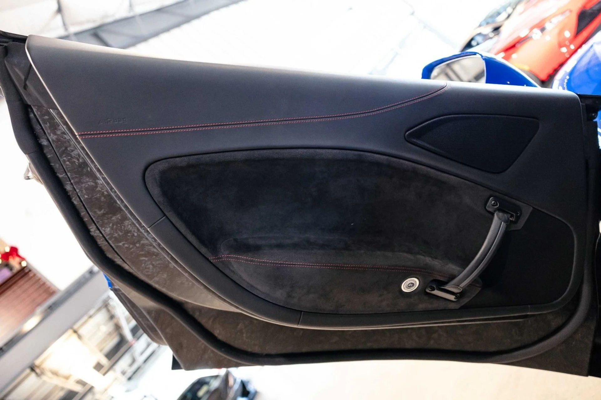 mph020_874693168_r_A_981c46f071